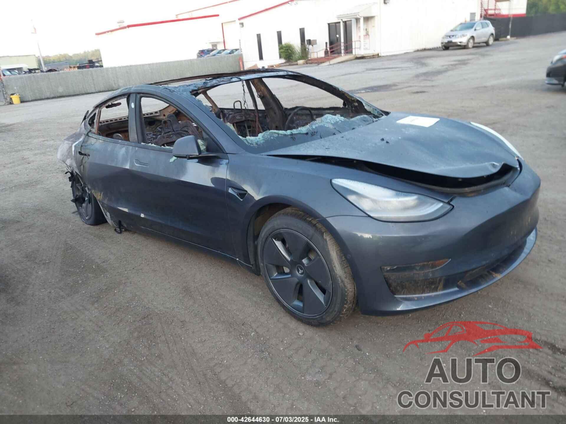 TESLA MODEL 3 2022 - 5YJ3E1EB6NF242444