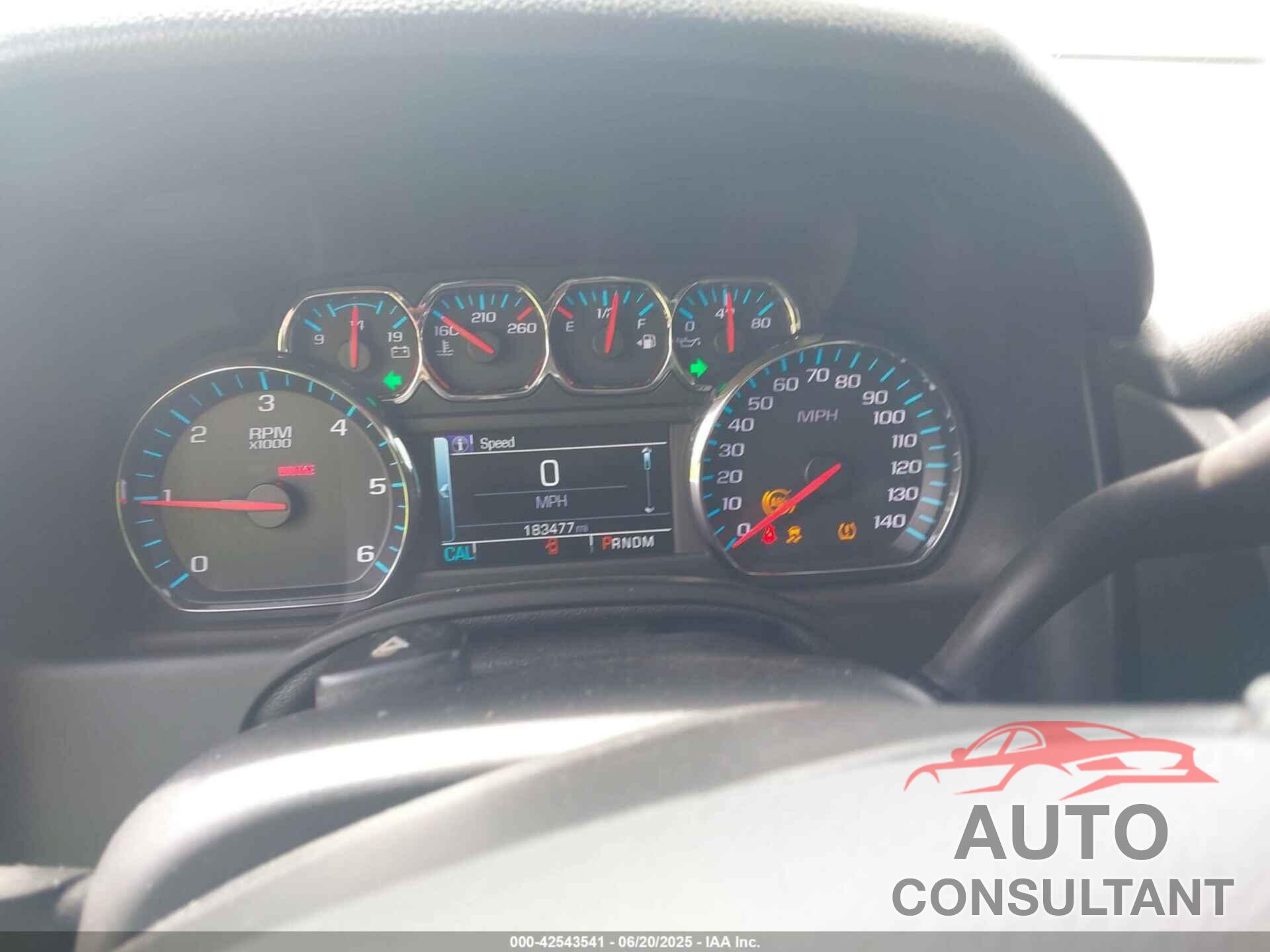 CHEVROLET SUBURBAN 1500 2015 - 1GNSKKKC8FR698374
