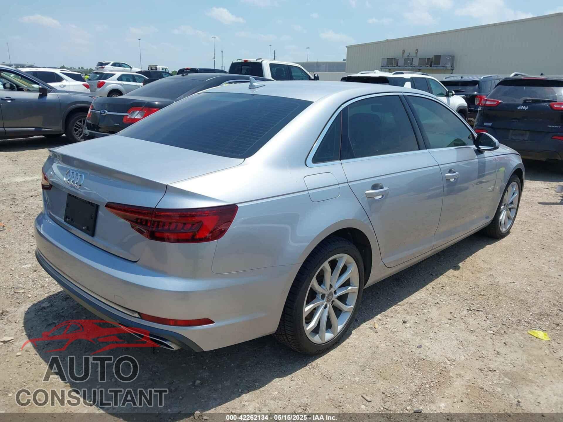 AUDI A4 2019 - WAUGMAF48KN004870