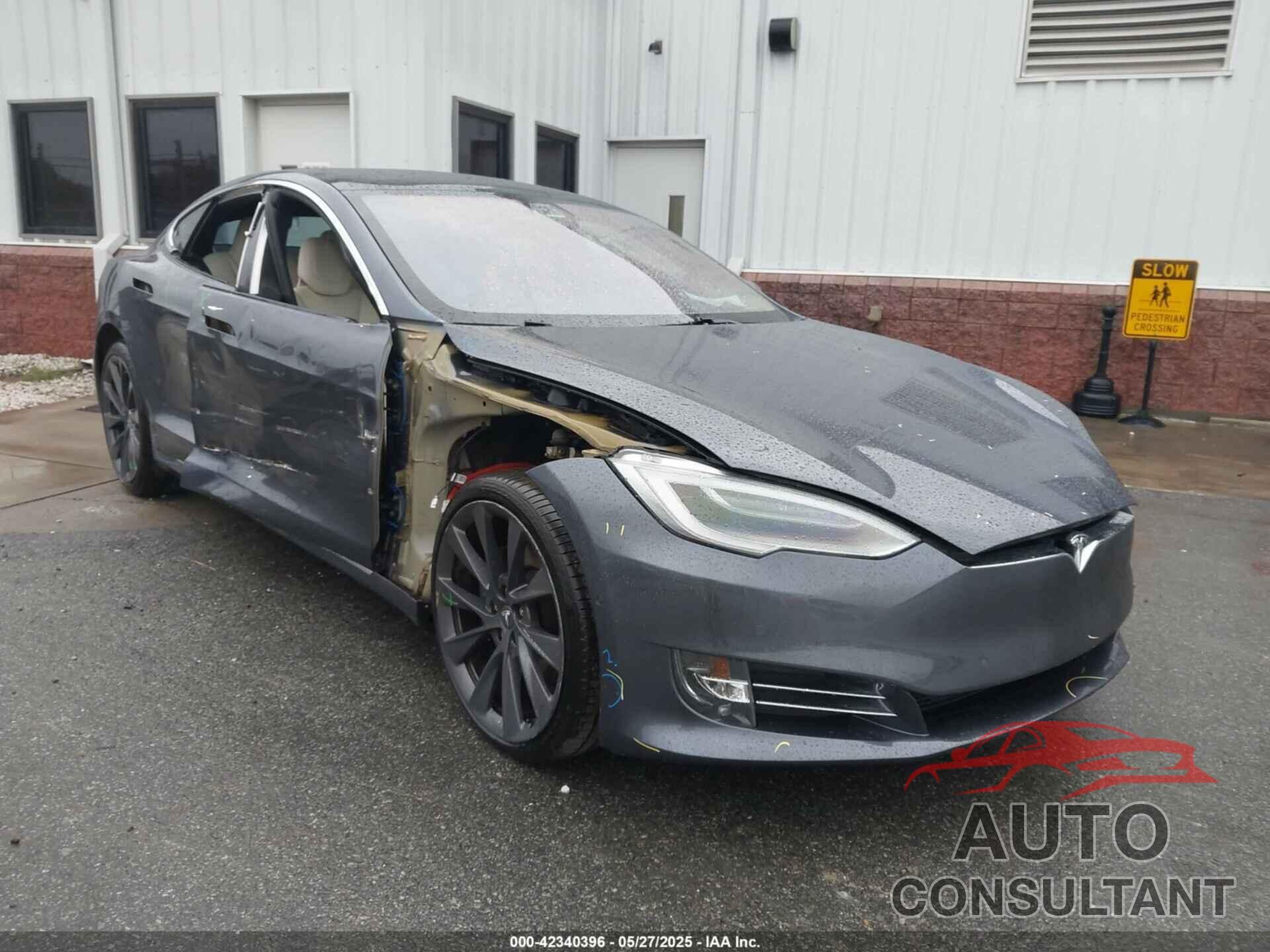 TESLA MODEL S 2020 - 5YJSA1E20LF356055