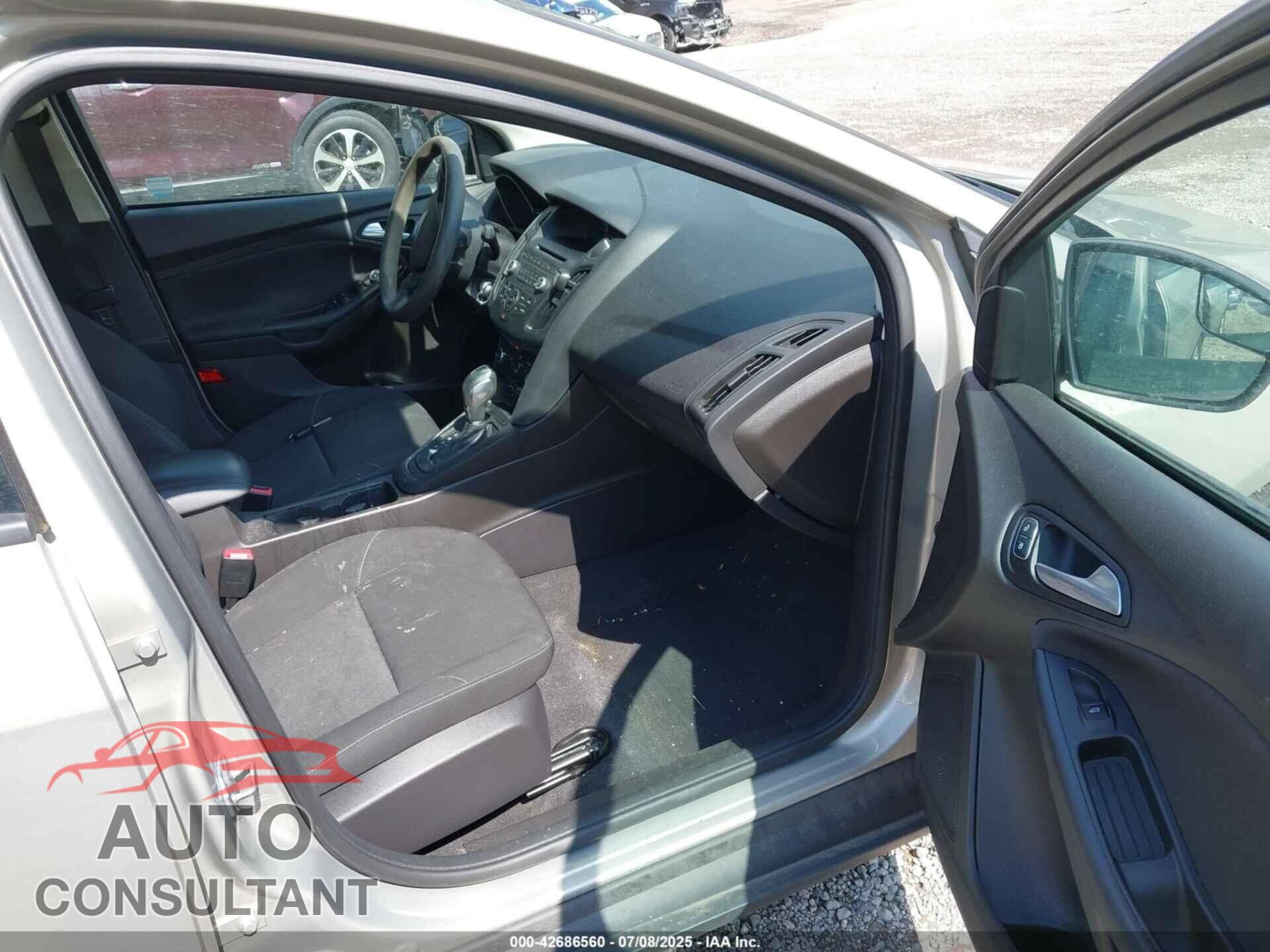 FORD FOCUS 2016 - 1FADP3F21GL314455