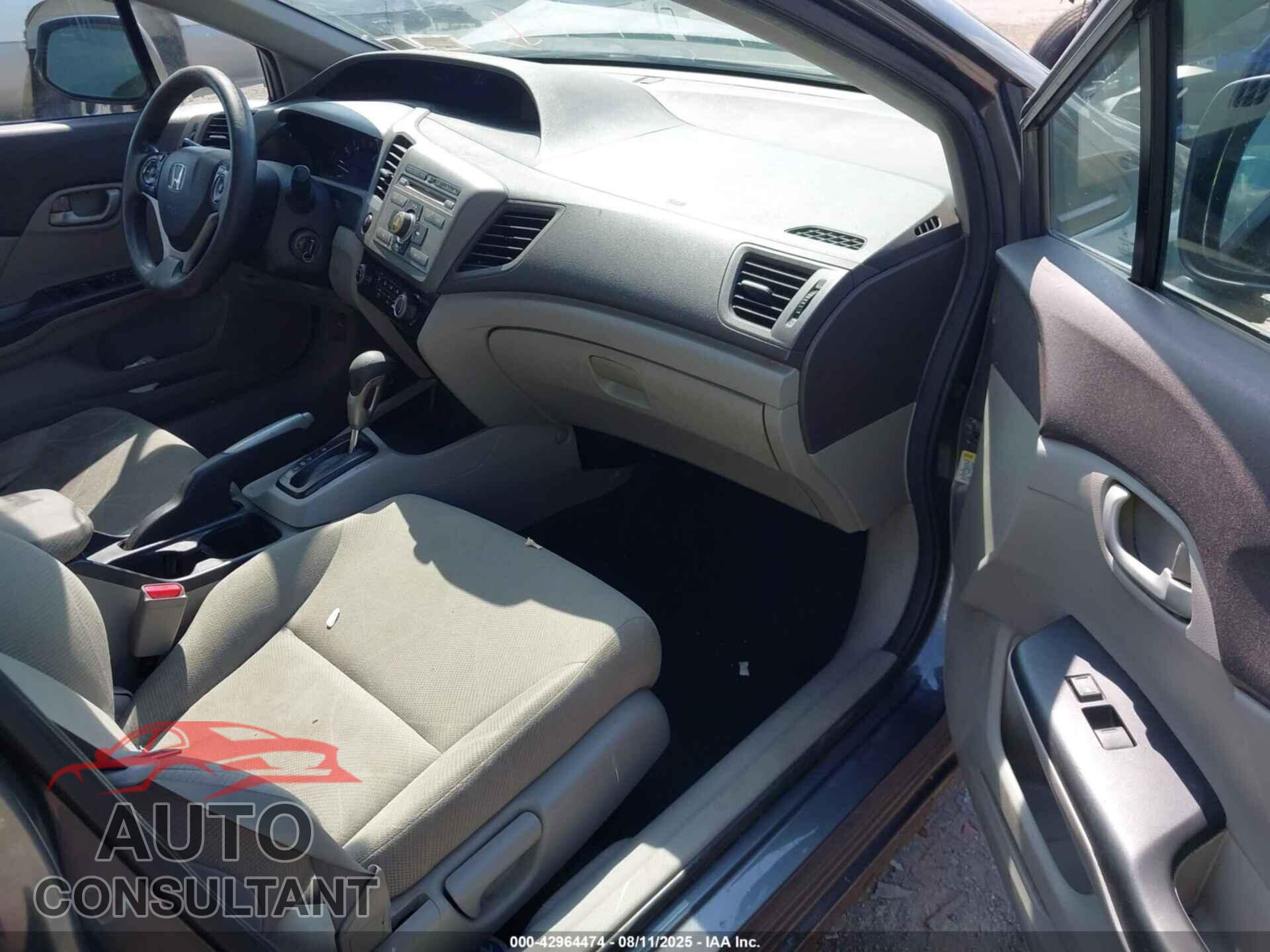 HONDA CIVIC 2012 - 2HGFB2F55CH330611