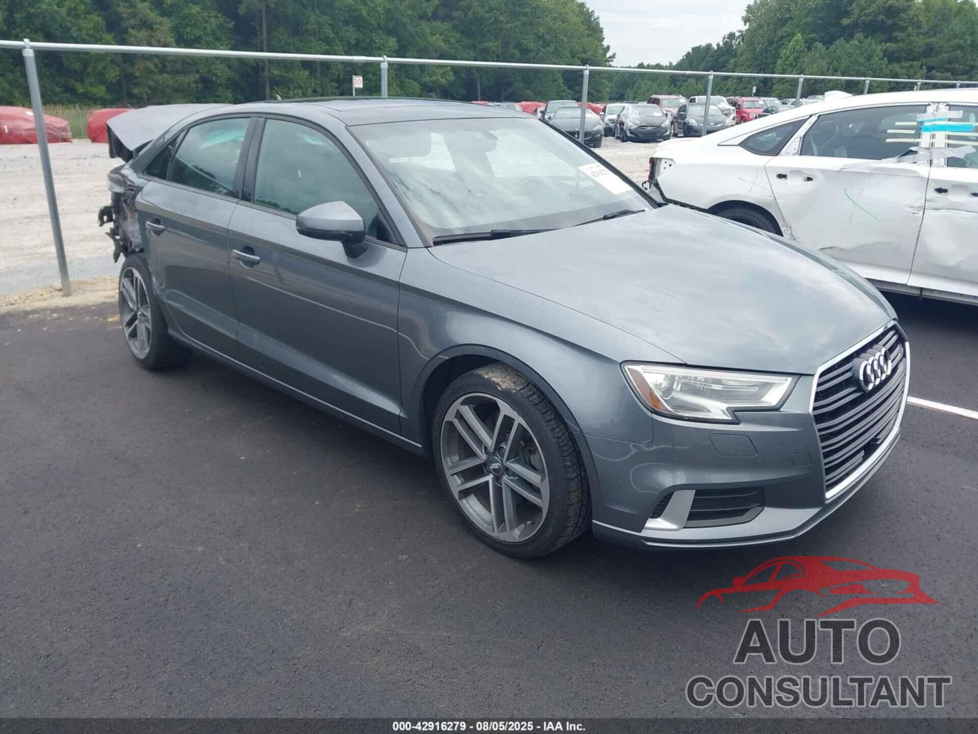 AUDI A3 2018 - WAUAUGFF5J1042315