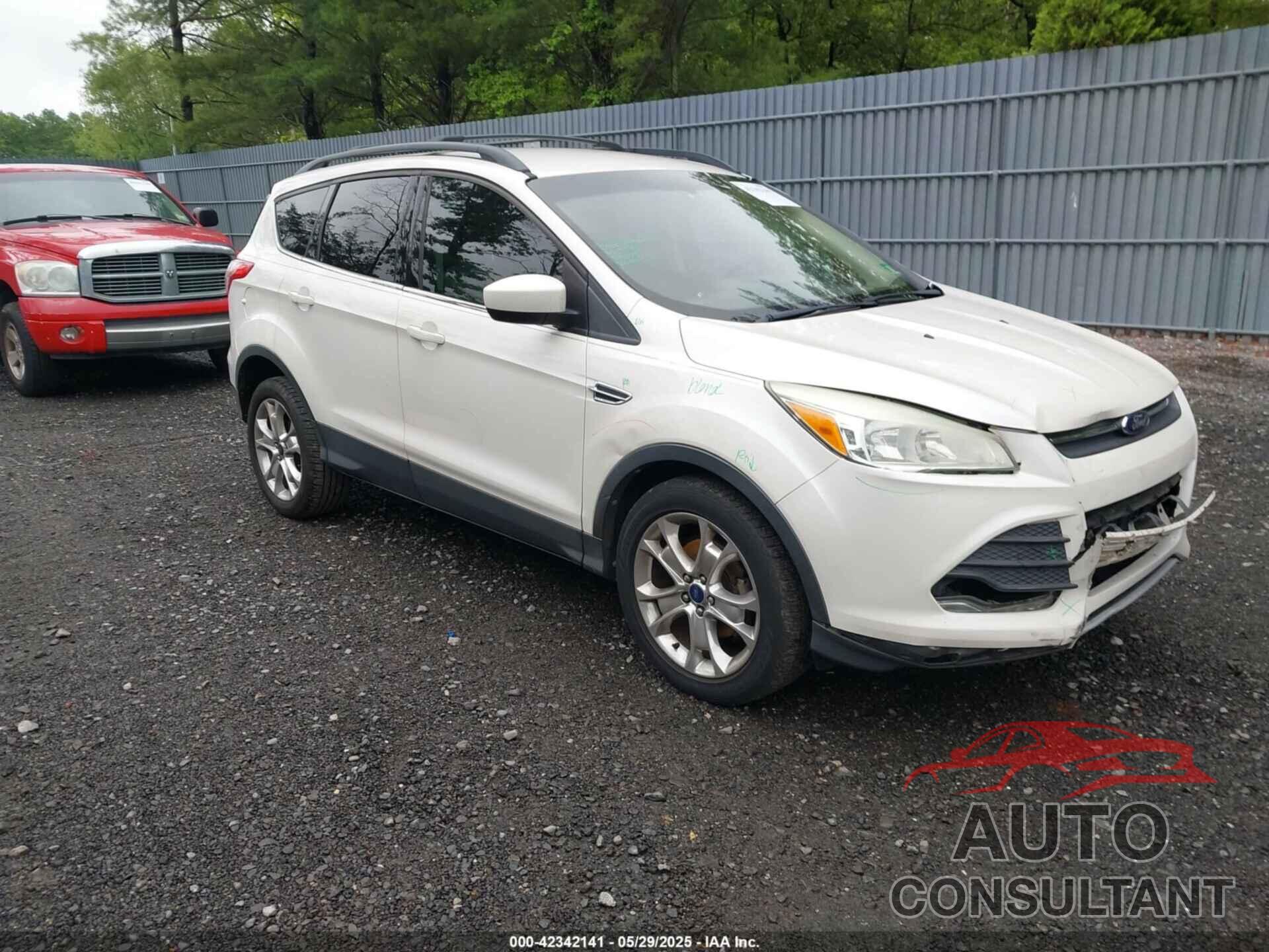 FORD ESCAPE 2013 - 1FMCU0GX9DUD31996