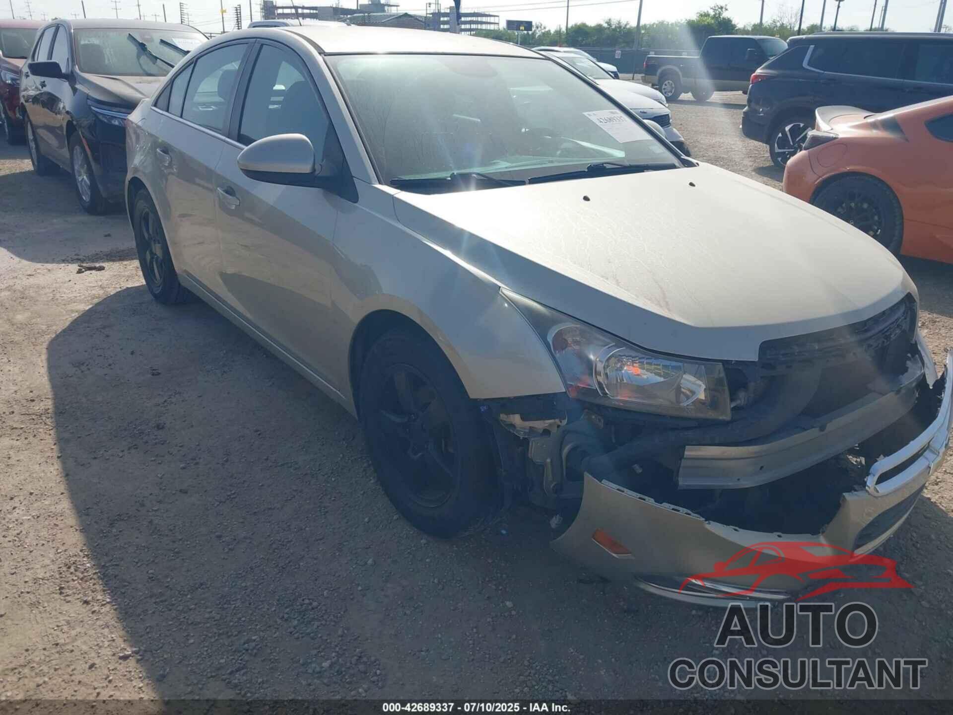 CHEVROLET CRUZE 2015 - 1G1PC5SB8F7146396