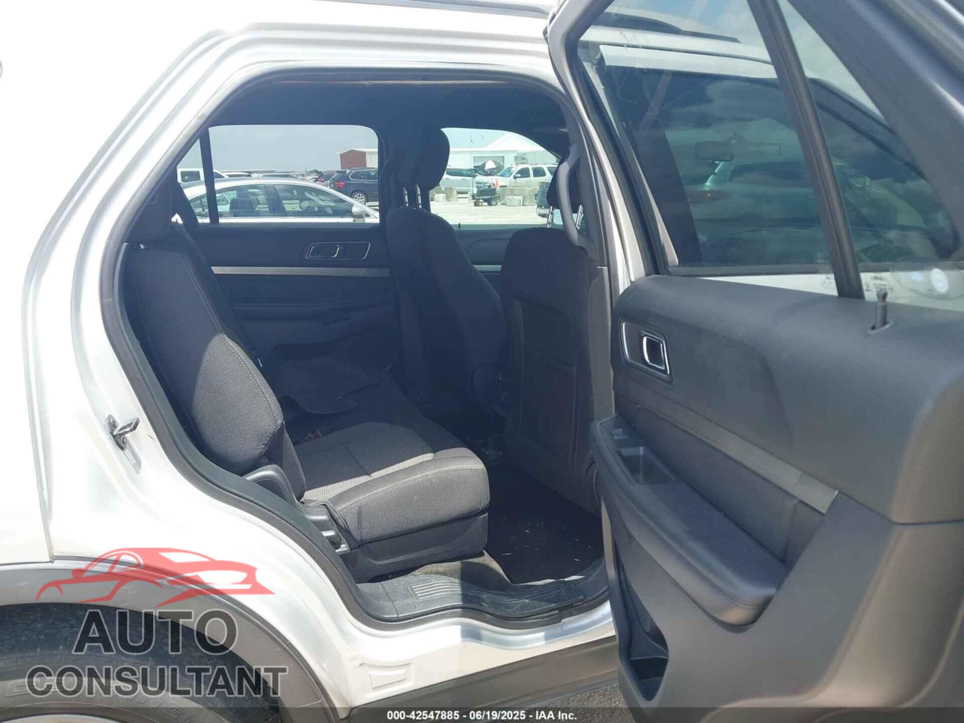 FORD EXPLORER 2018 - 1FM5K7D82JGB77615