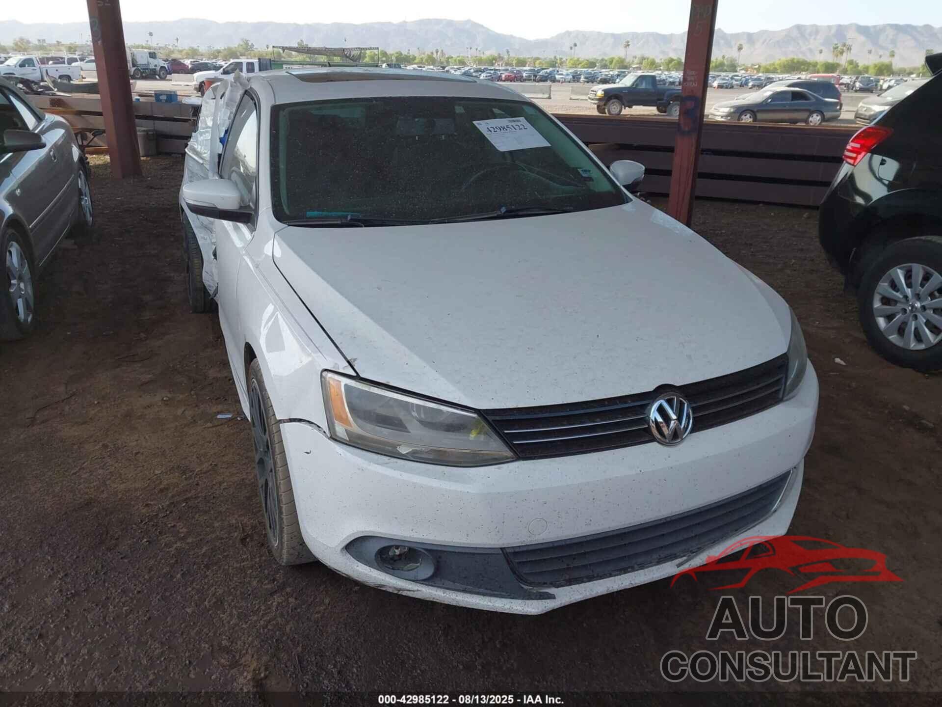 VOLKSWAGEN JETTA 2013 - 3VWLX7AJ1DM398764