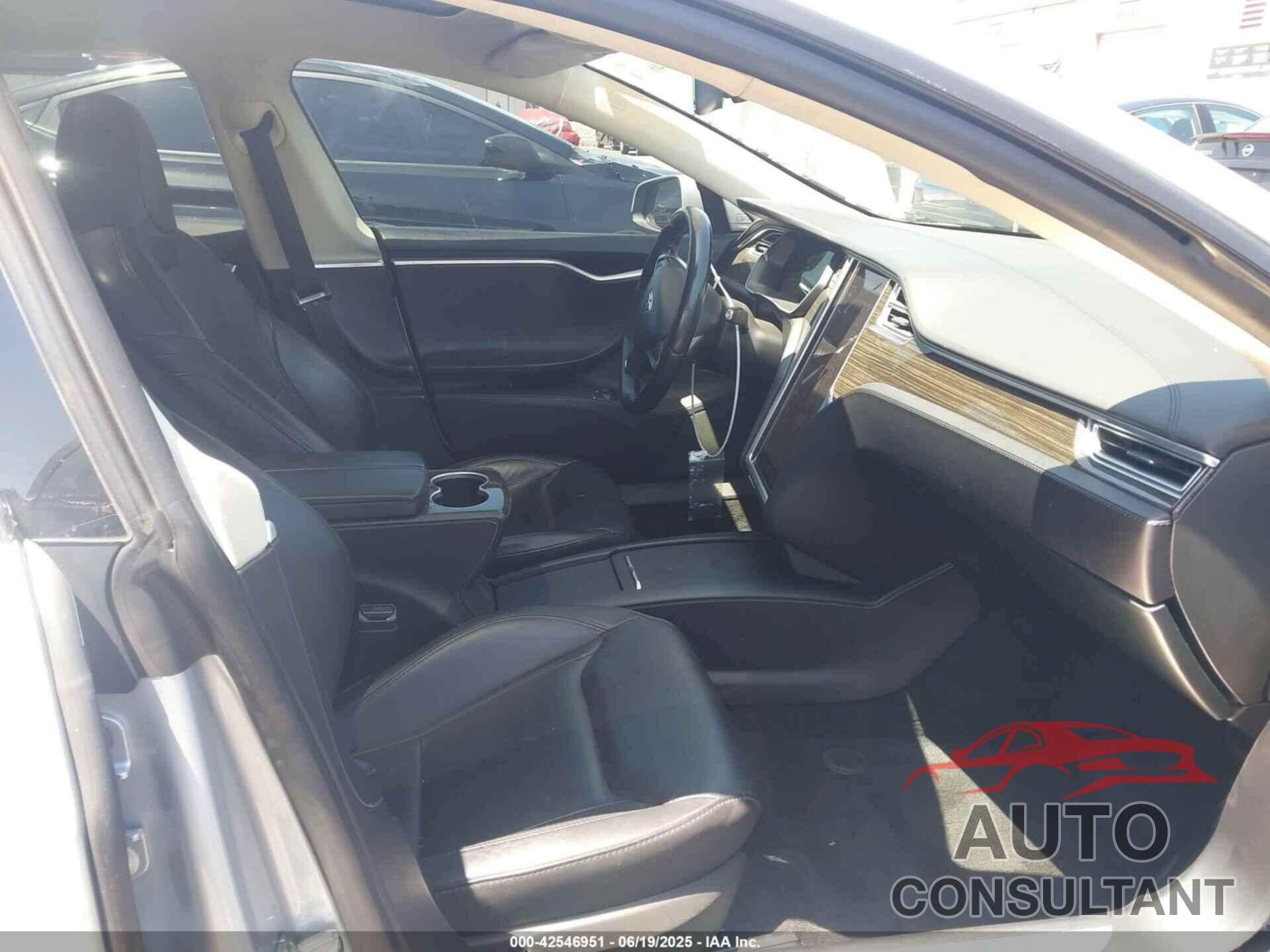 TESLA MODEL S 2016 - 5YJSA1E18GF175976