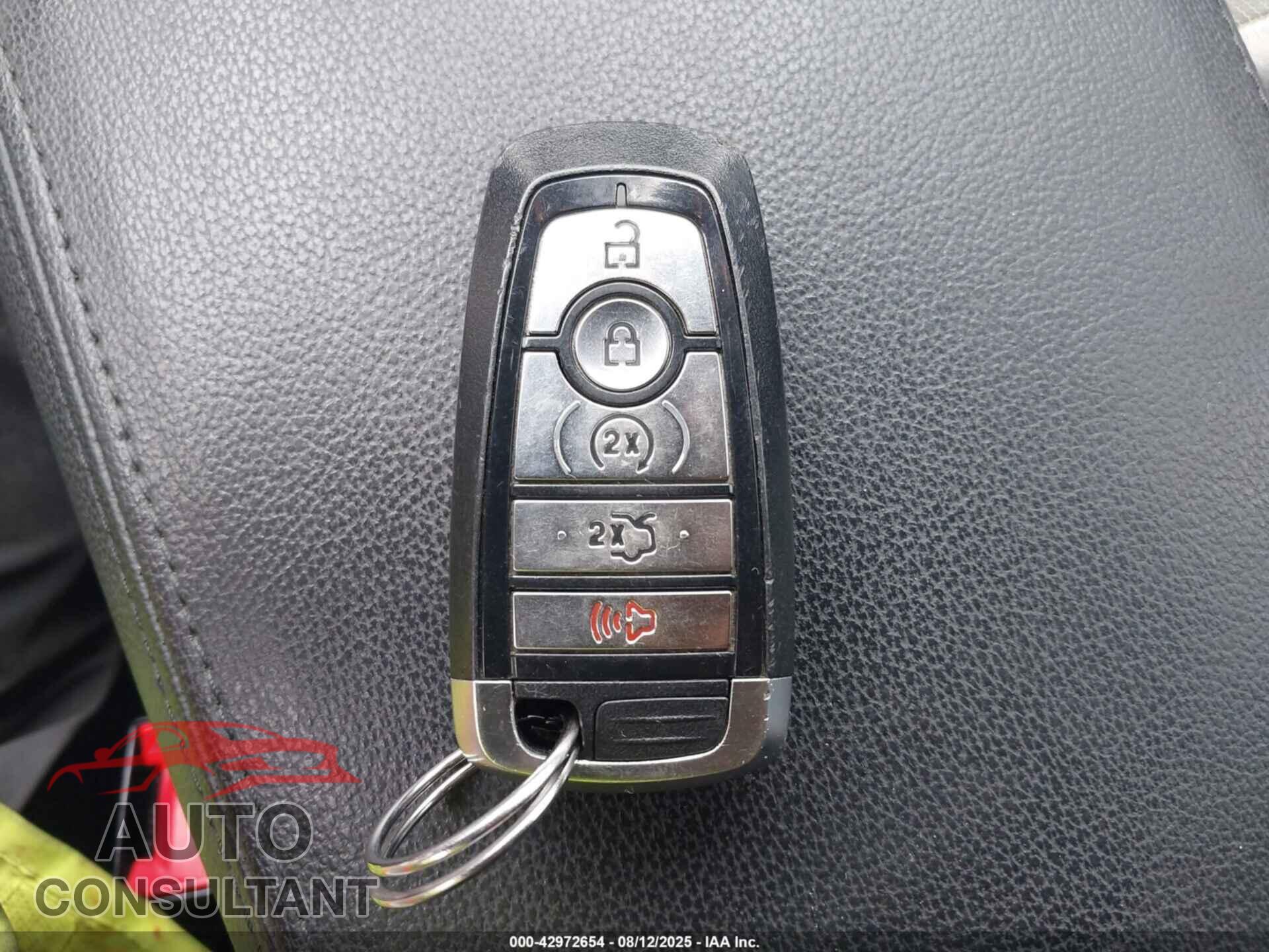 FORD EXPLORER 2018 - 1FM5K7F88JGB51727