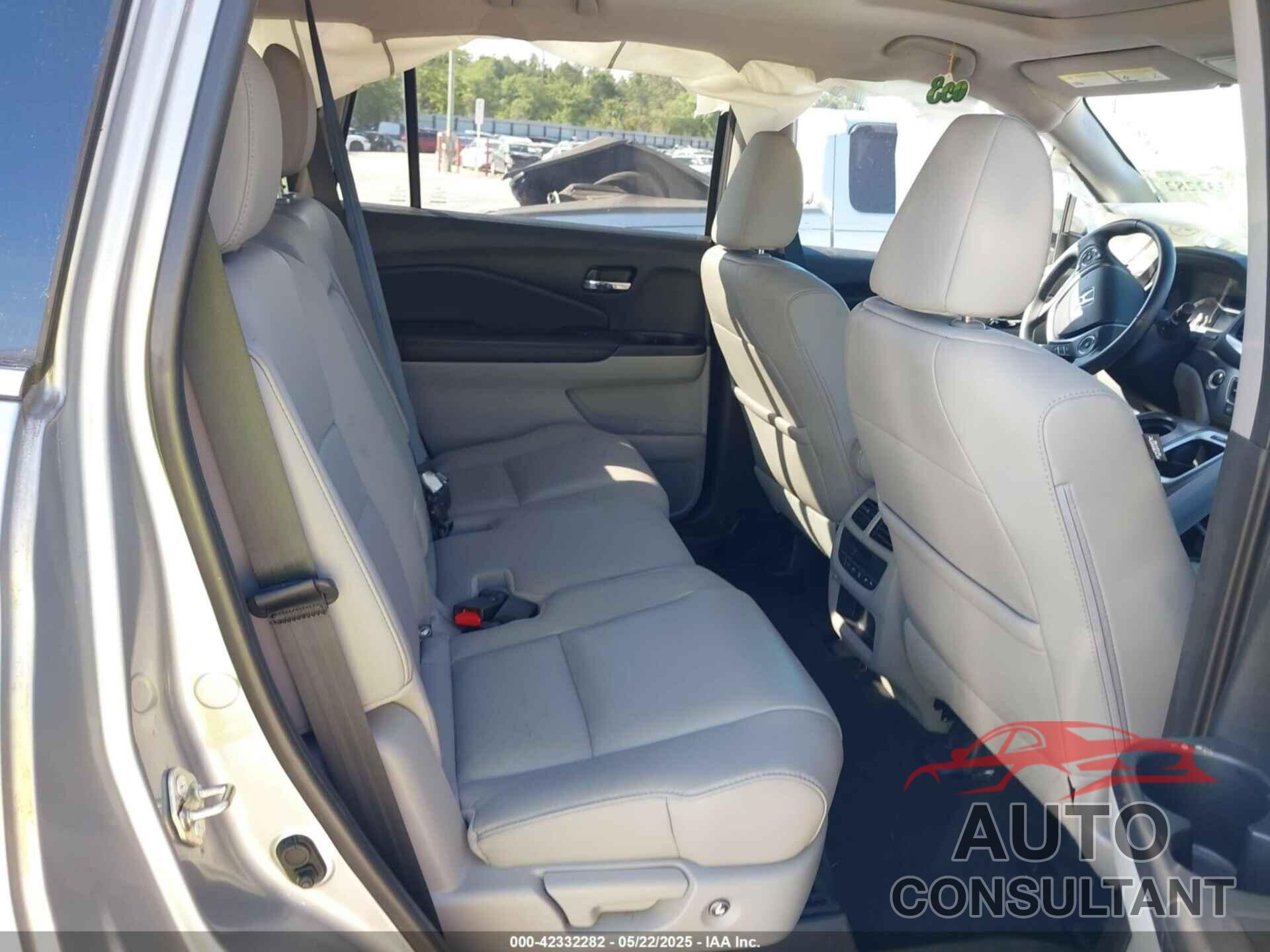 HONDA PILOT 2017 - 5FNYF5H7XHB027767