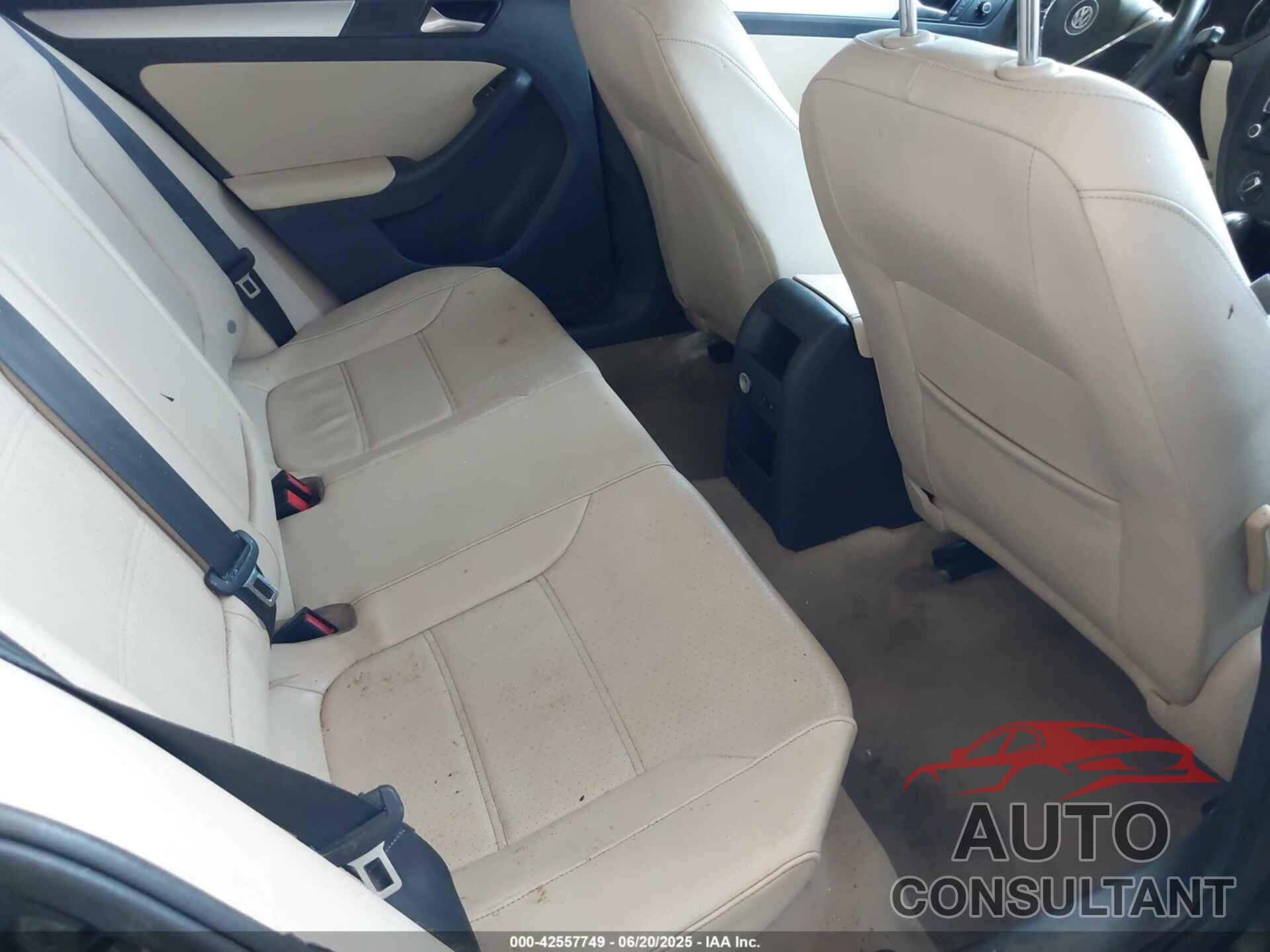 VOLKSWAGEN JETTA 2014 - 3VWD07AJ7EM431972