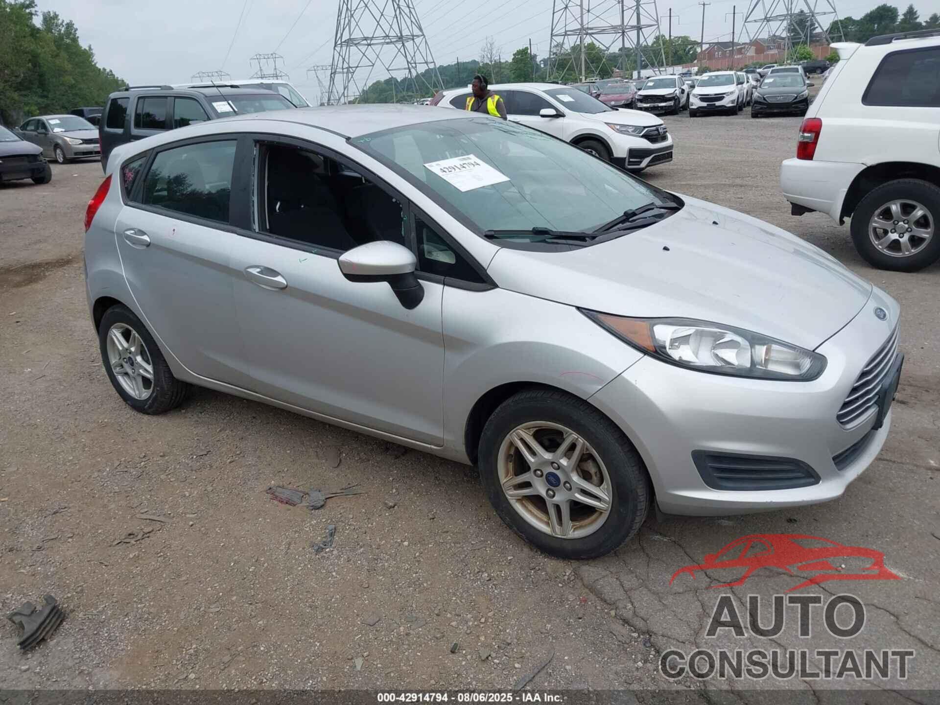 FORD FIESTA 2017 - 3FADP4EJ8HM104806