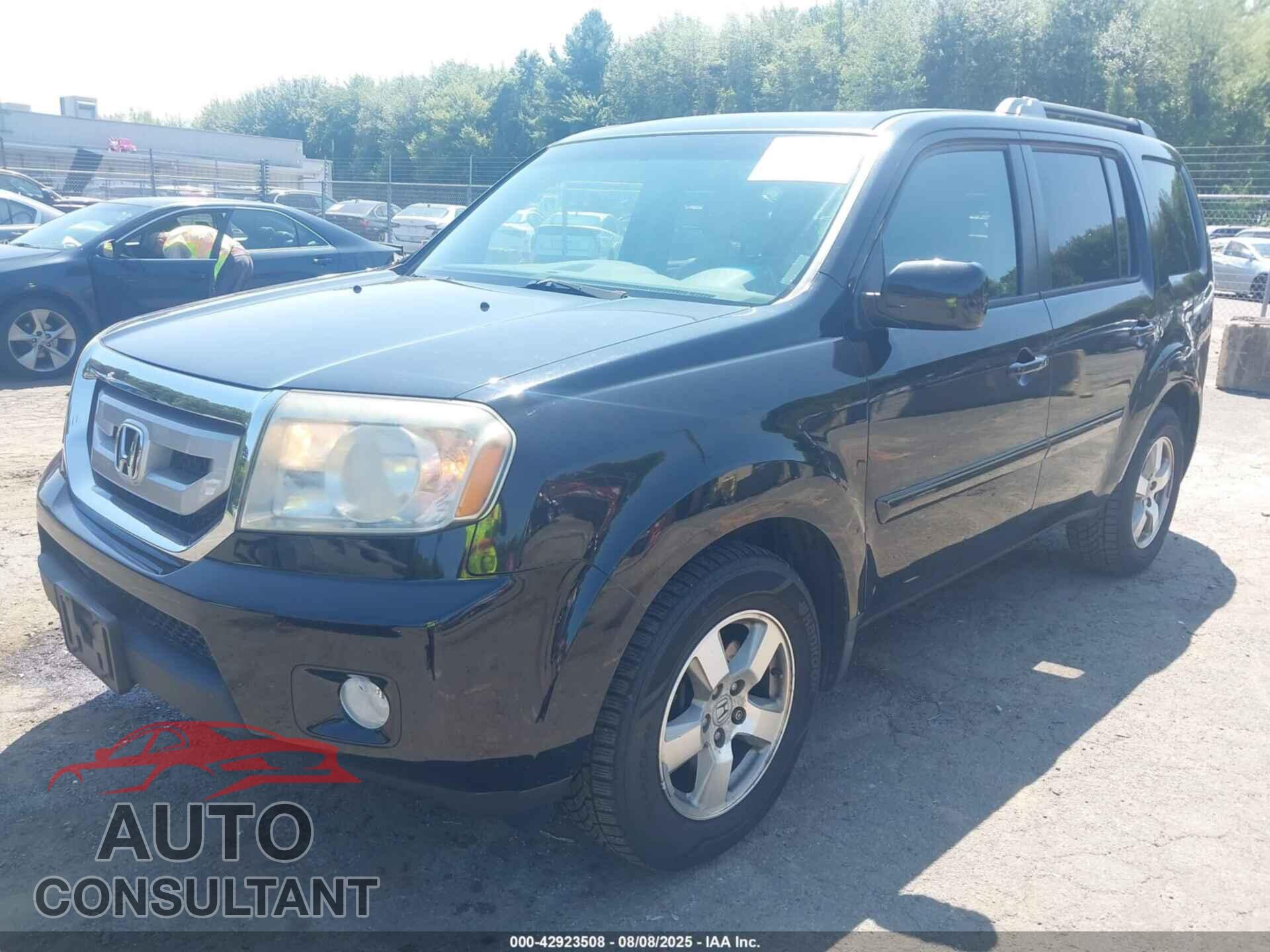 HONDA PILOT 2011 - 5FNYF4H68BB006148