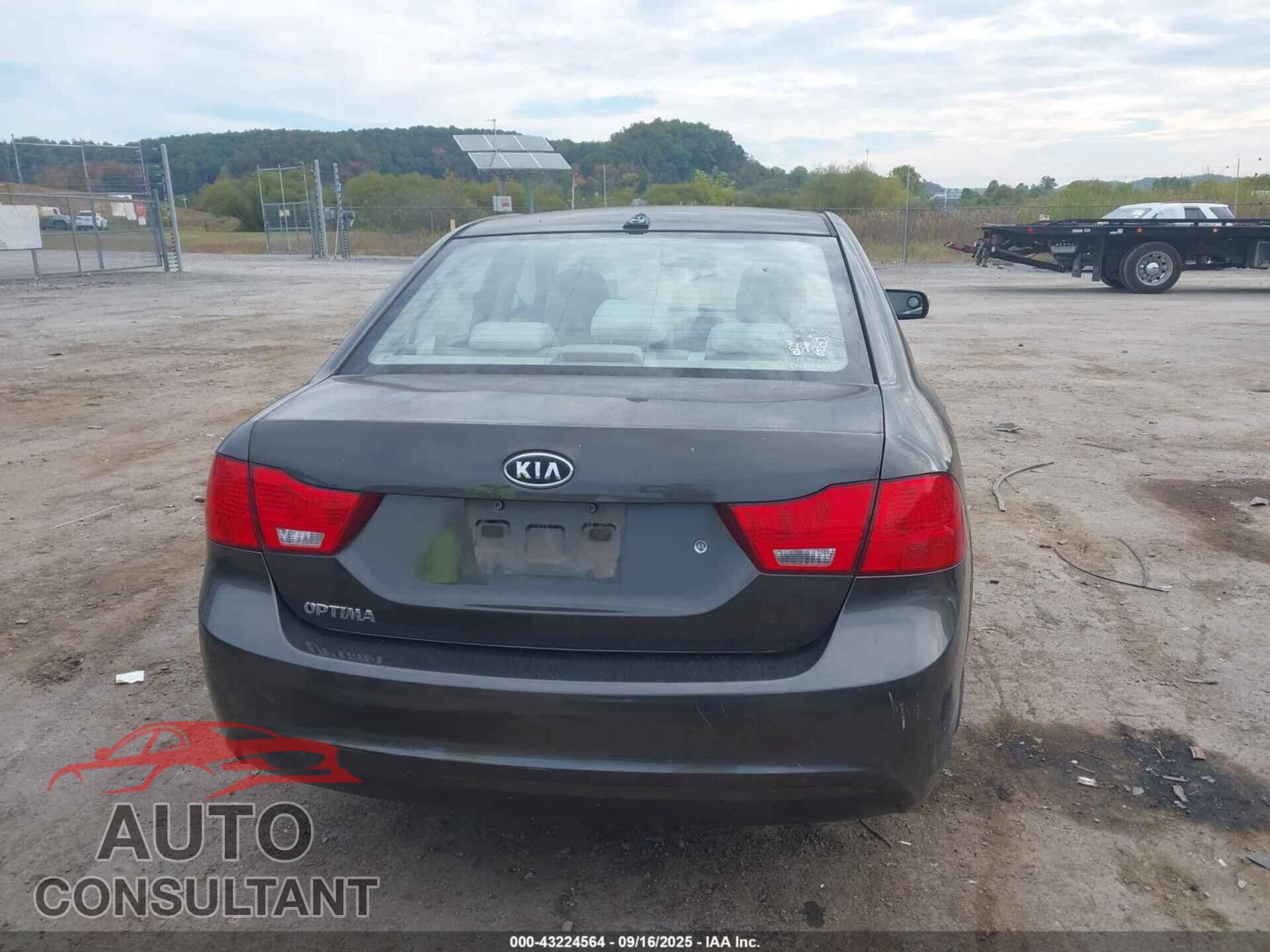 KIA OPTIMA 2010 - KNAGG4A85A5414737