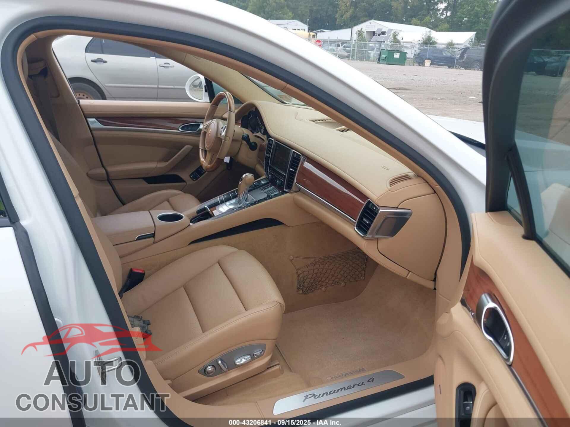 PORSCHE PANAMERA 2014 - WP0AA2A75EL008092