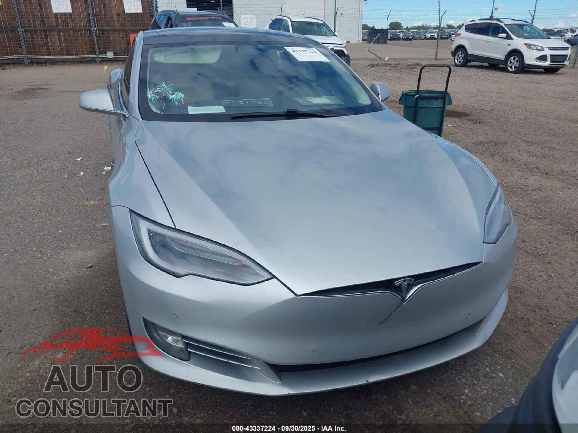 TESLA MODEL S 2017 - 5YJSA1E23HF185115