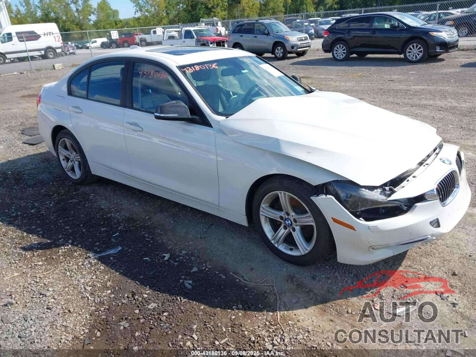 BMW 328I 2013 - WBA3B3C5XDJ810099