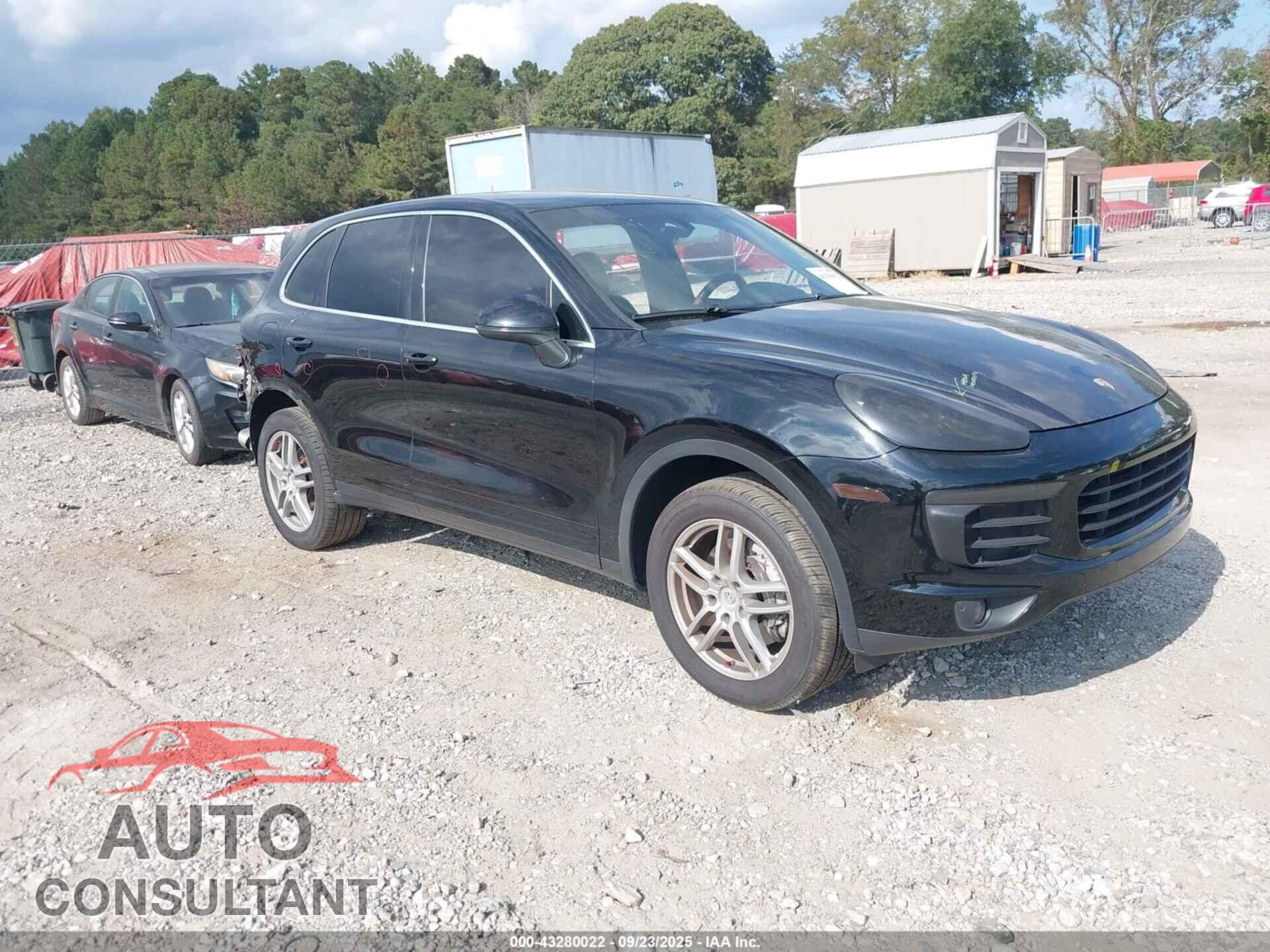 PORSCHE CAYENNE 2016 - WP1AA2A29GKA36246