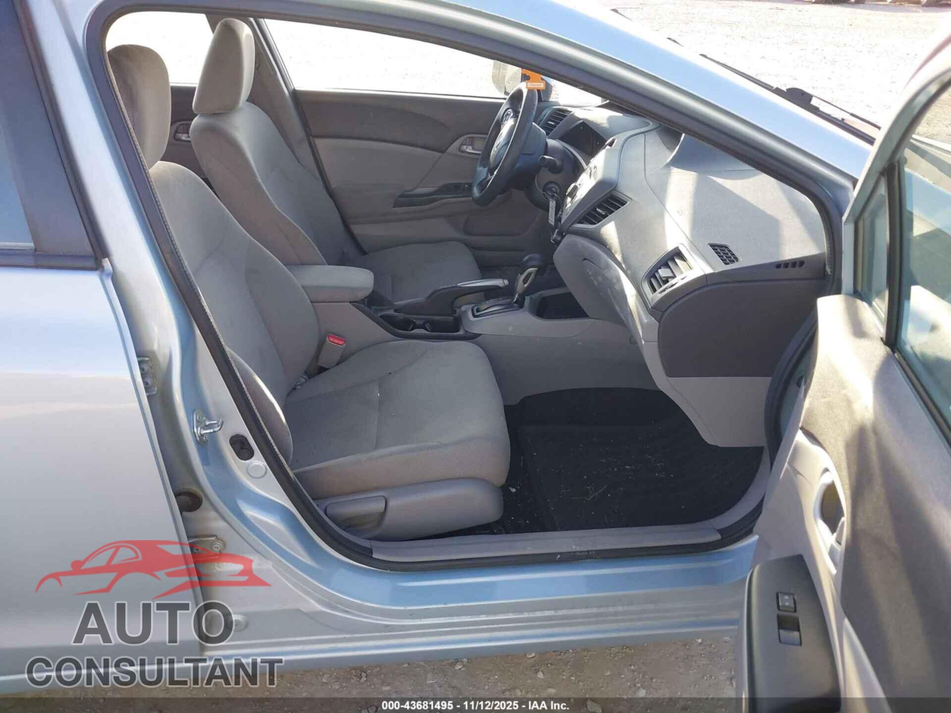 HONDA CIVIC 2012 - 2HGFB2F55CH596467