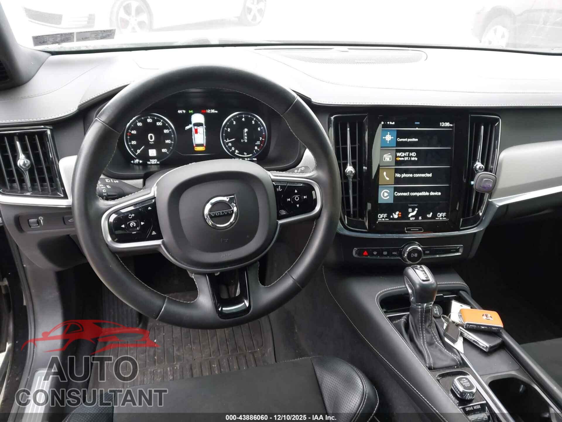 VOLVO V90 2021 - YV1A22VM8M1165603
