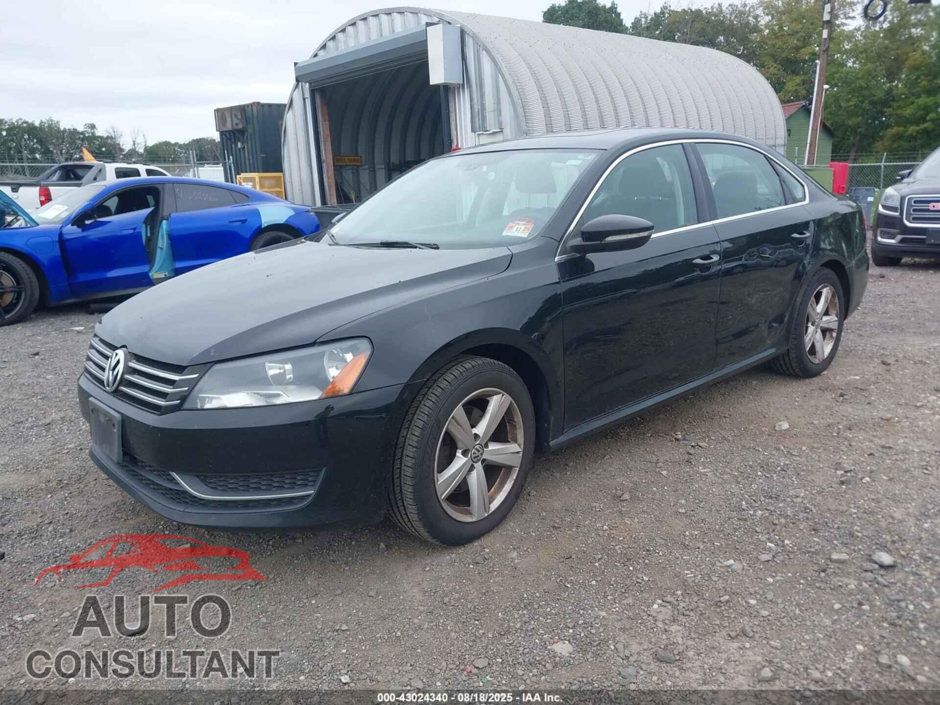 VOLKSWAGEN PASSAT 2012 - 1VWBP7A3XCC017958