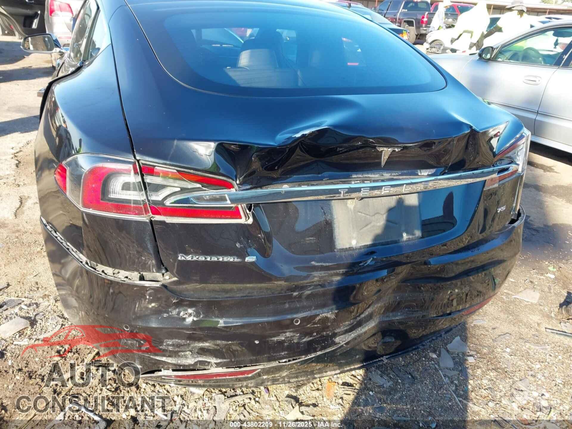 TESLA MODEL S 2017 - 5YJSA1E16HF217627