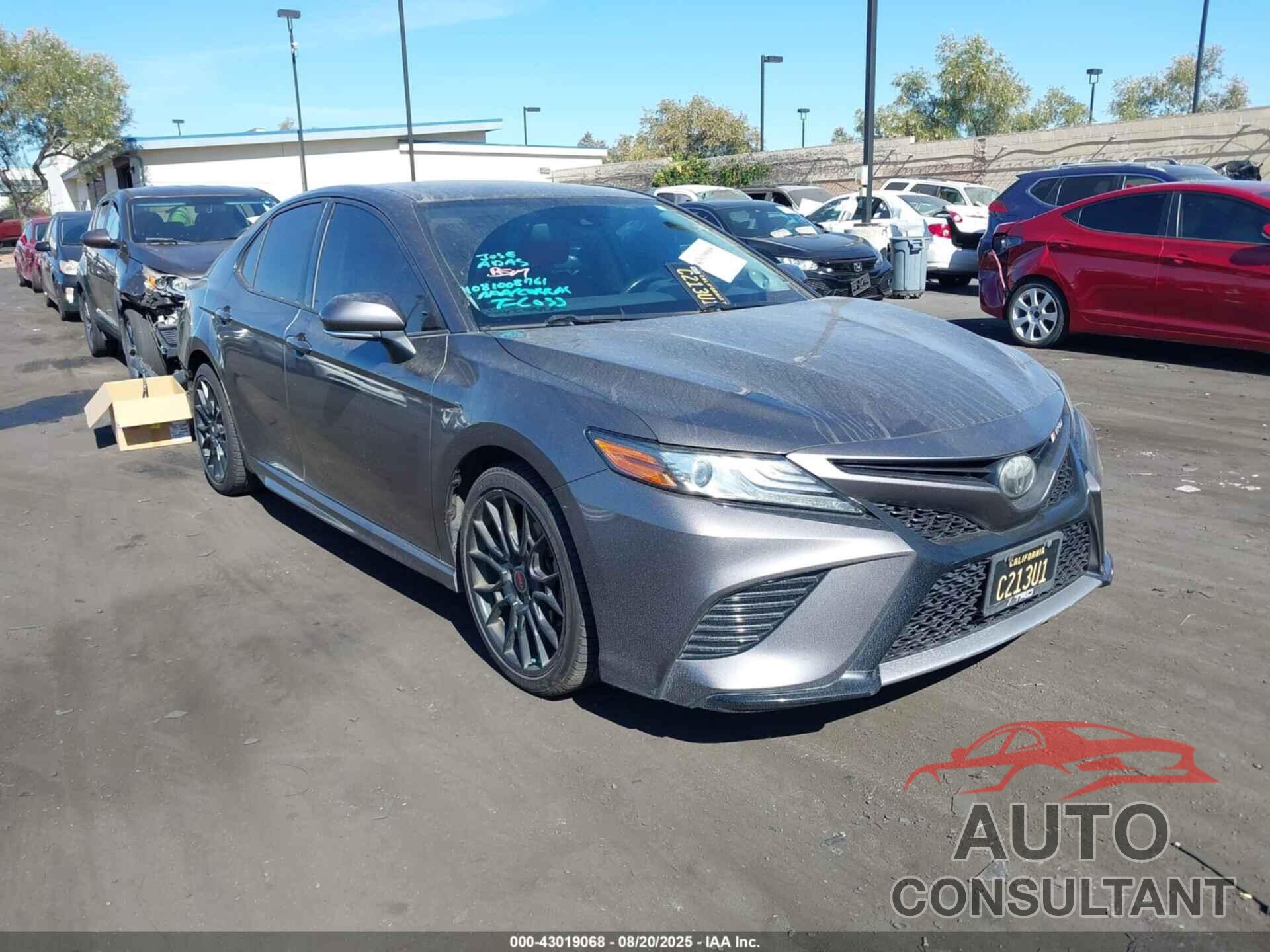 TOYOTA CAMRY 2019 - 4T1B61HK5KU173183