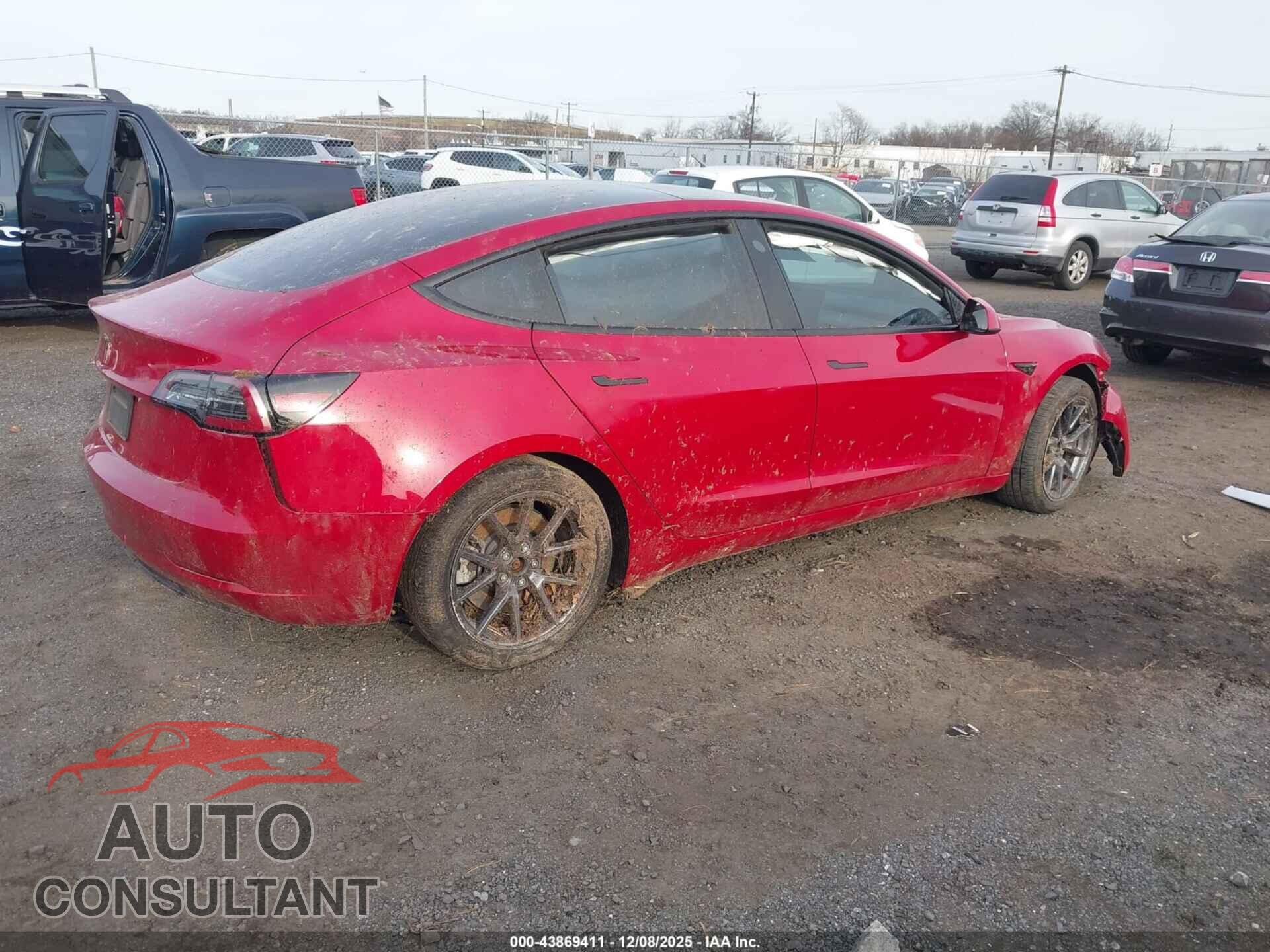 TESLA MODEL 3 2023 - 5YJ3E1EA8PF547647