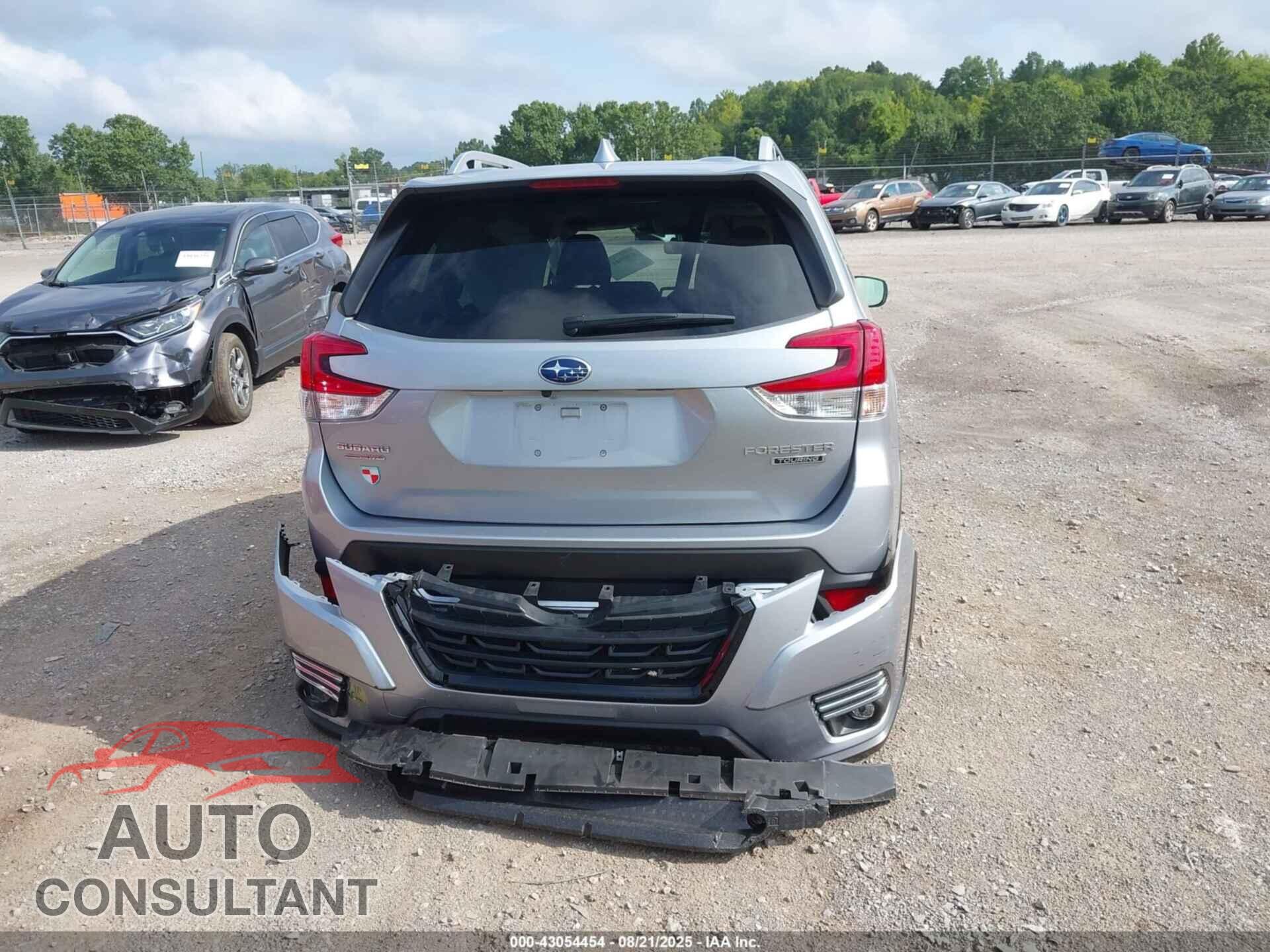 SUBARU FORESTER 2022 - JF2SKARC5NH441283