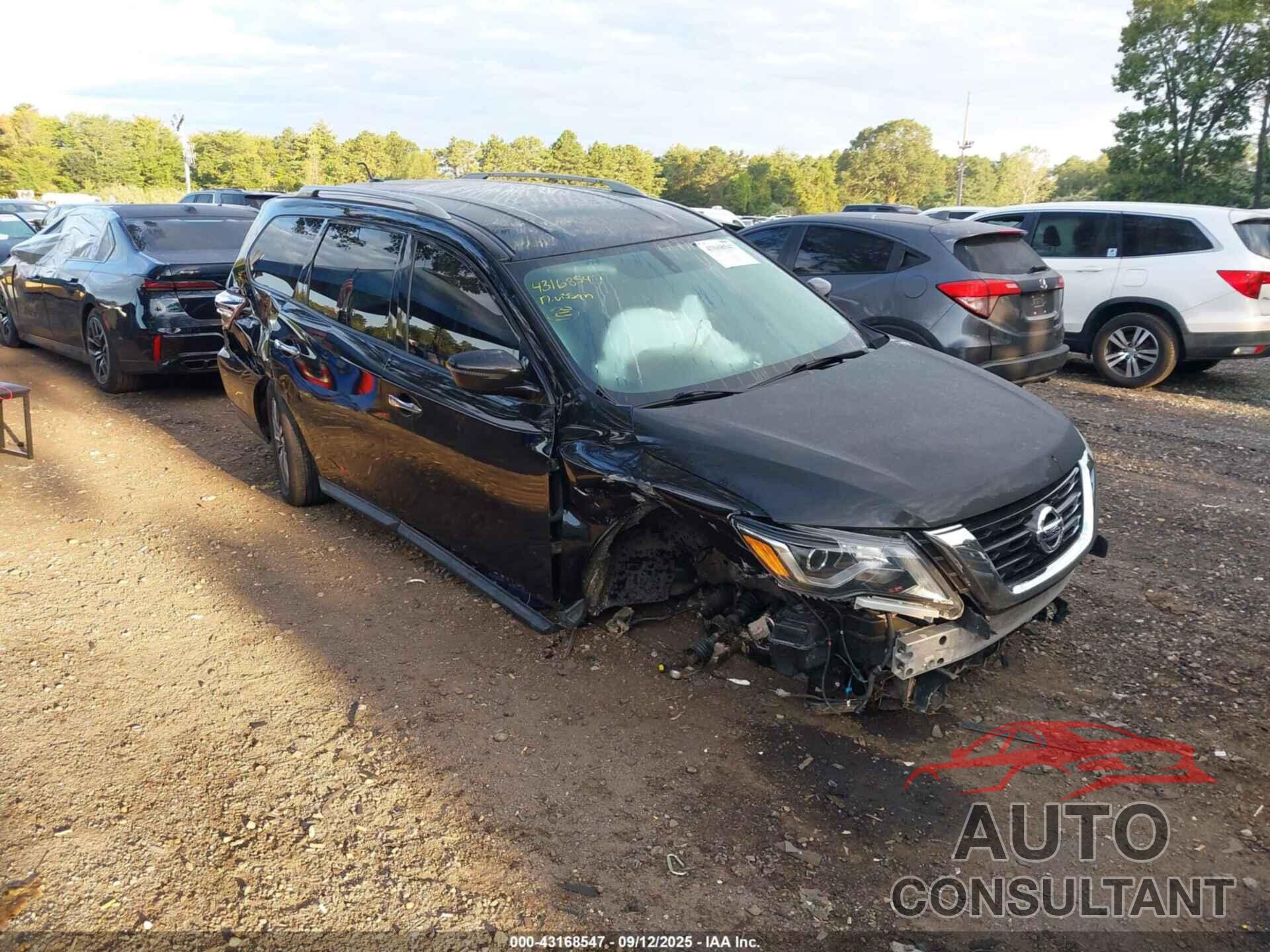 NISSAN PATHFINDER 2017 - 5N1DR2MM3HC610366