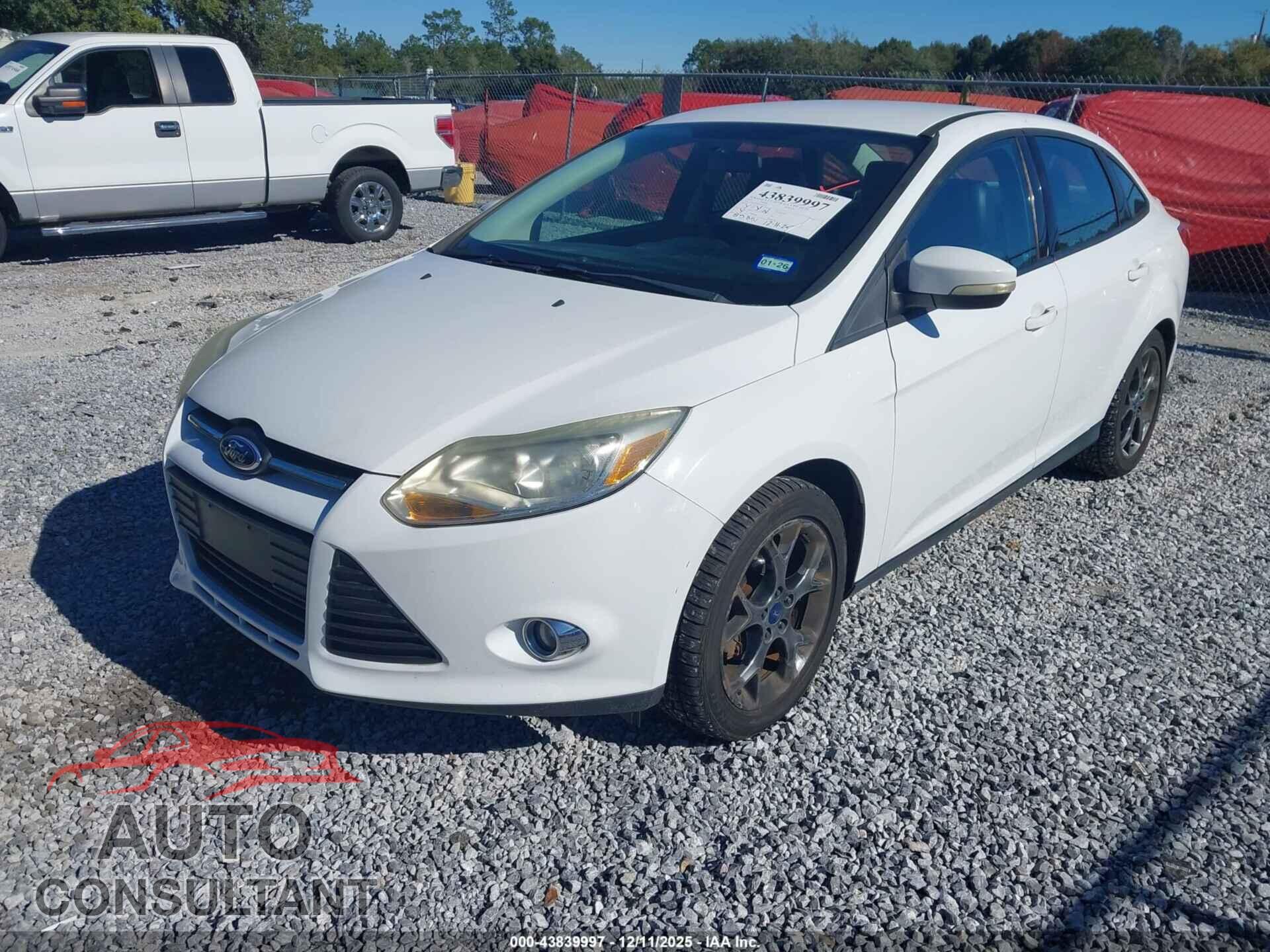 FORD FOCUS 2014 - 1FADP3F28EL193131