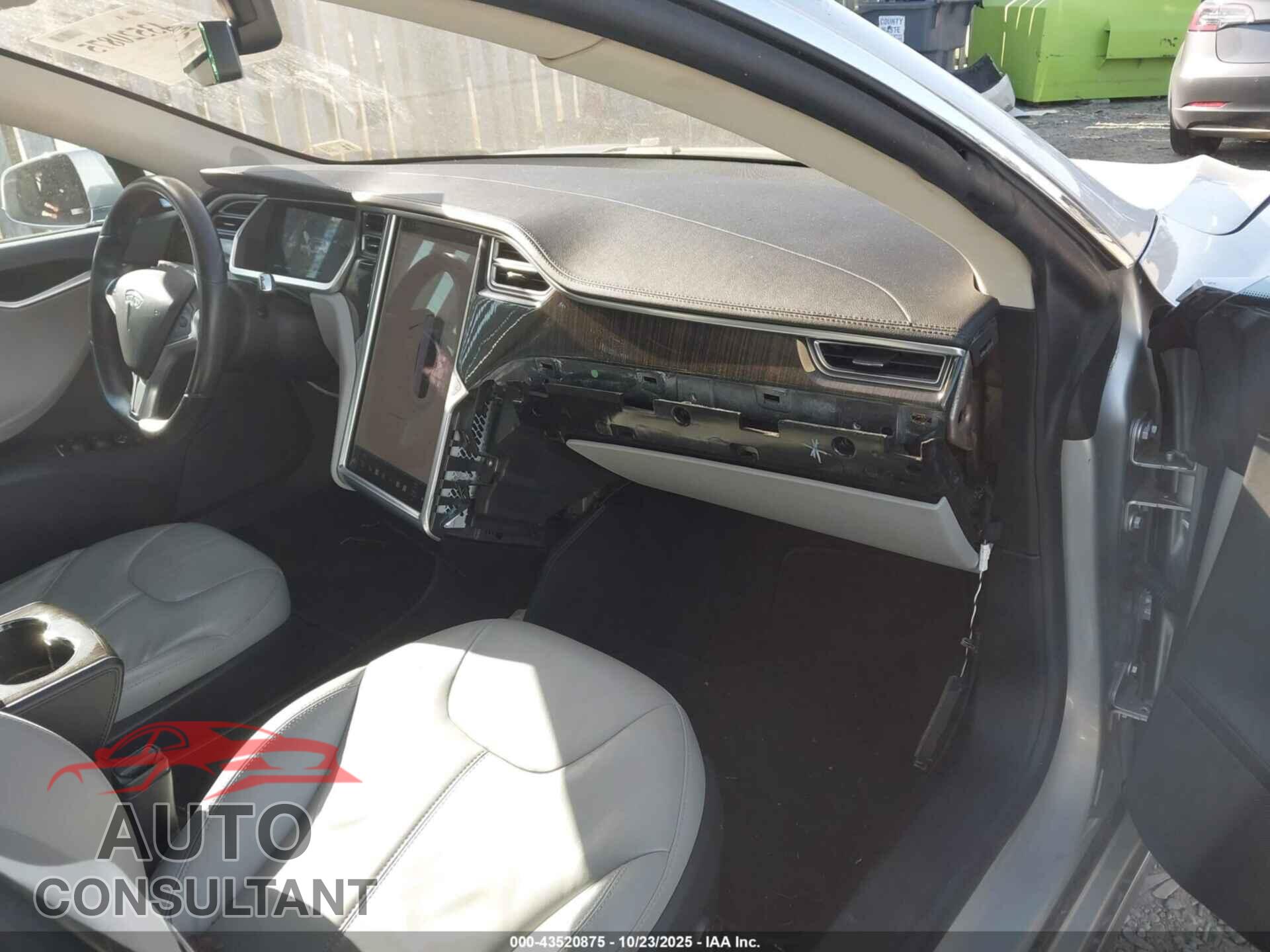 TESLA MODEL S 2013 - 5YJSA1CN8DFP16039