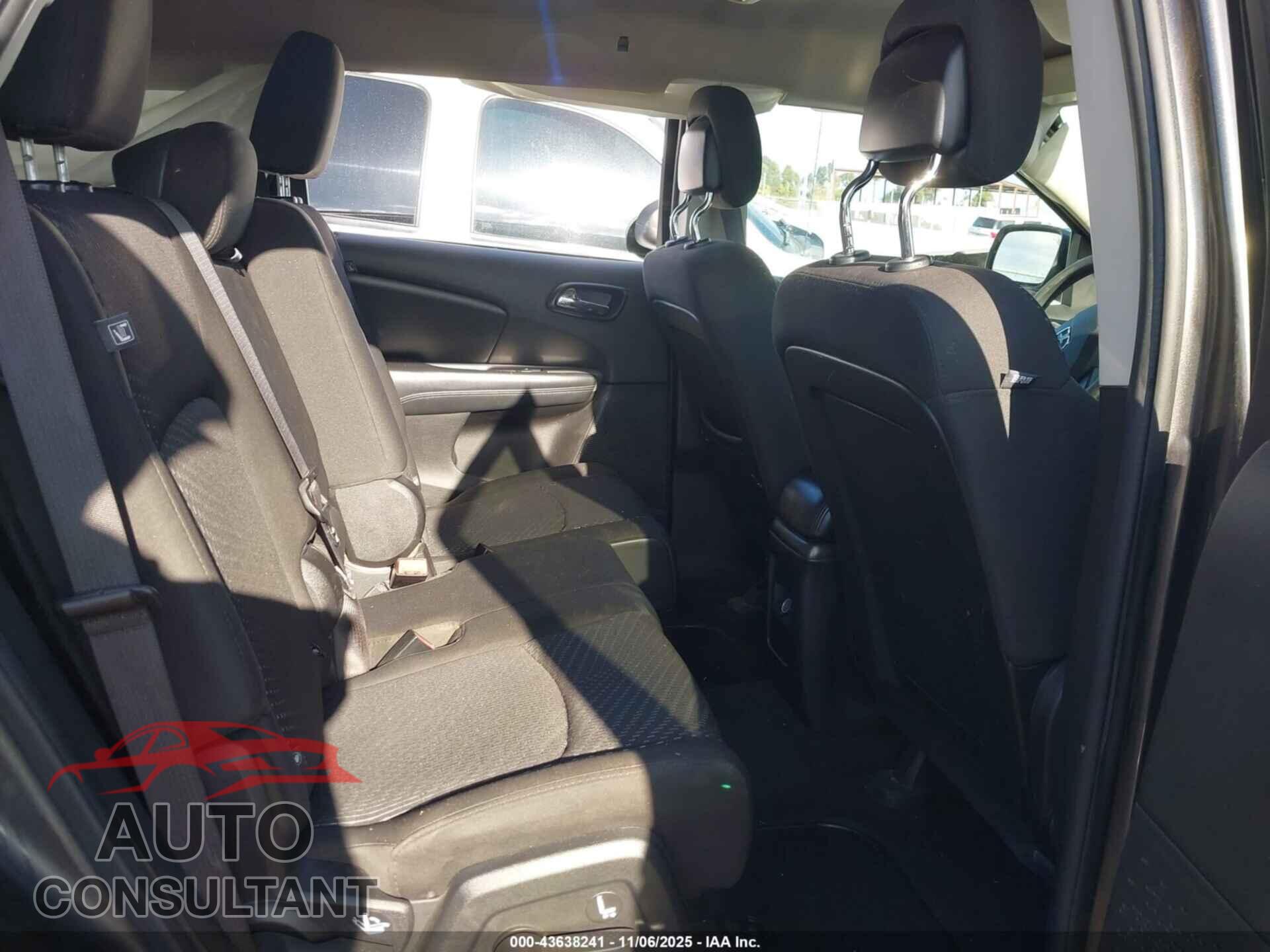 DODGE JOURNEY 2017 - 3C4PDCBG5HT531577