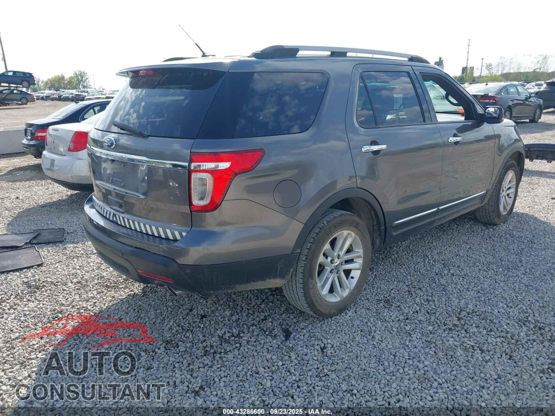 FORD EXPLORER 2011 - 1FMHK8D82BGA57656