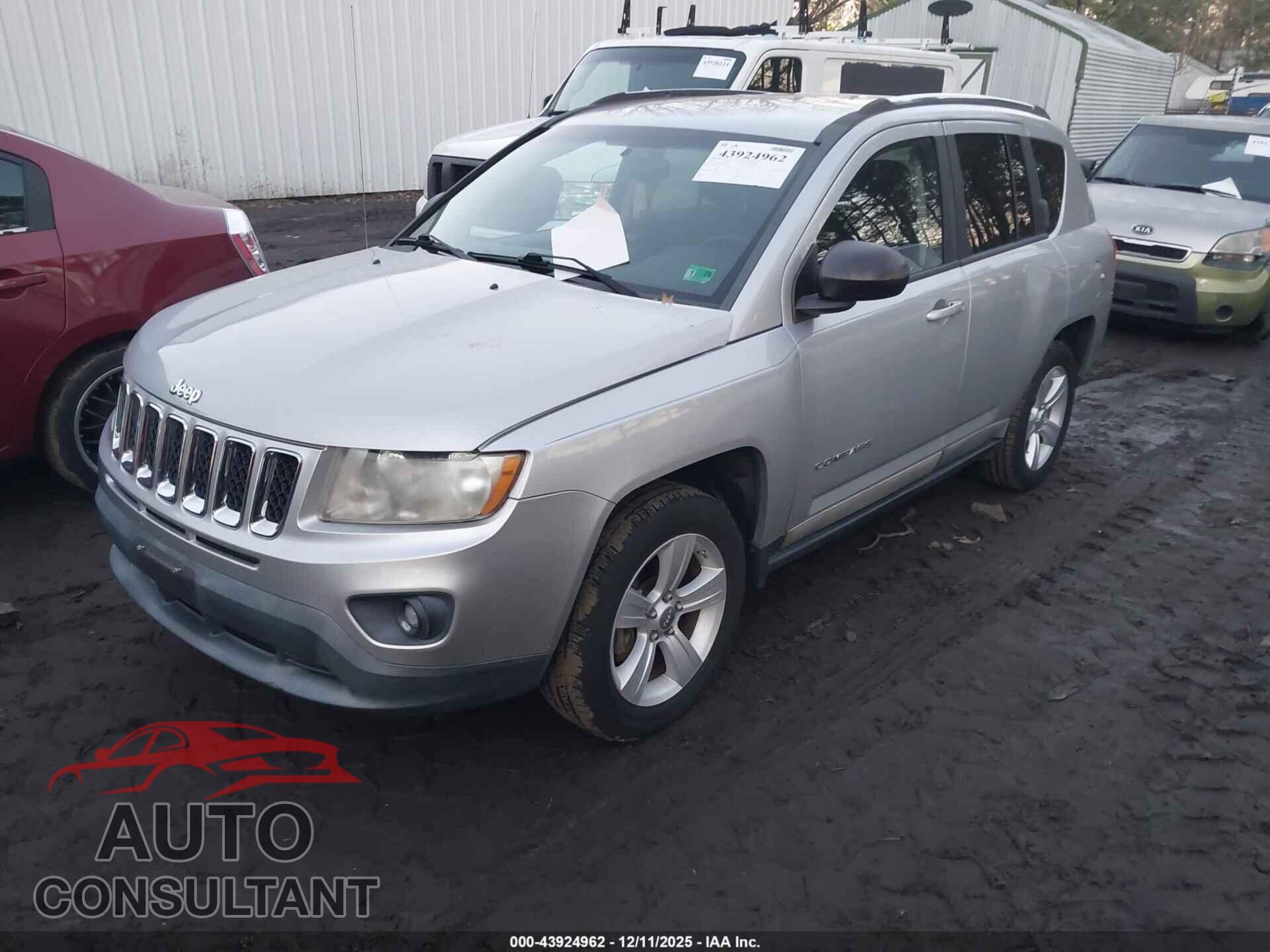 JEEP COMPASS 2011 - 1J4NF1FB1BD135643