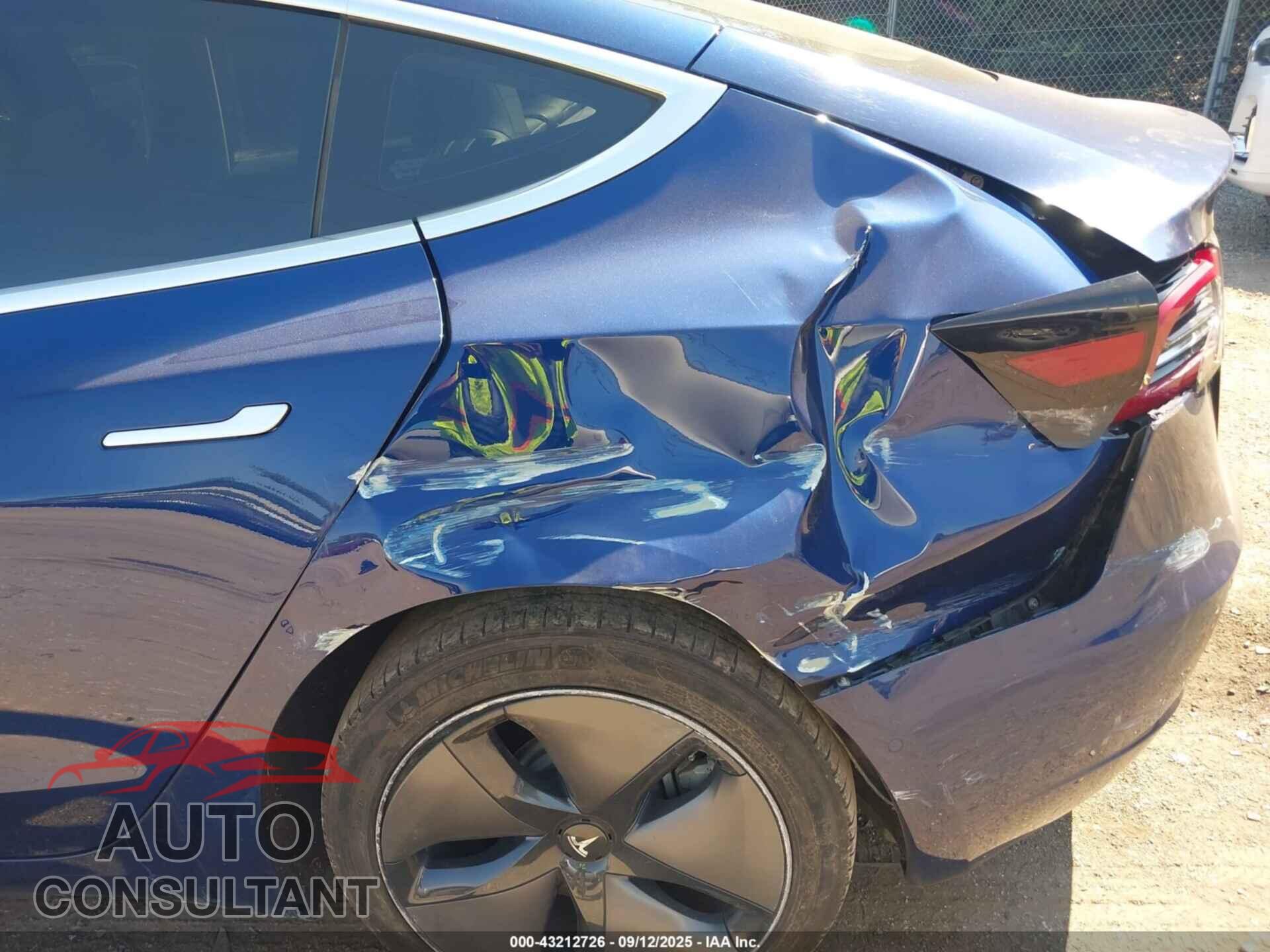 TESLA MODEL 3 2018 - 5YJ3E1EA4JF031888