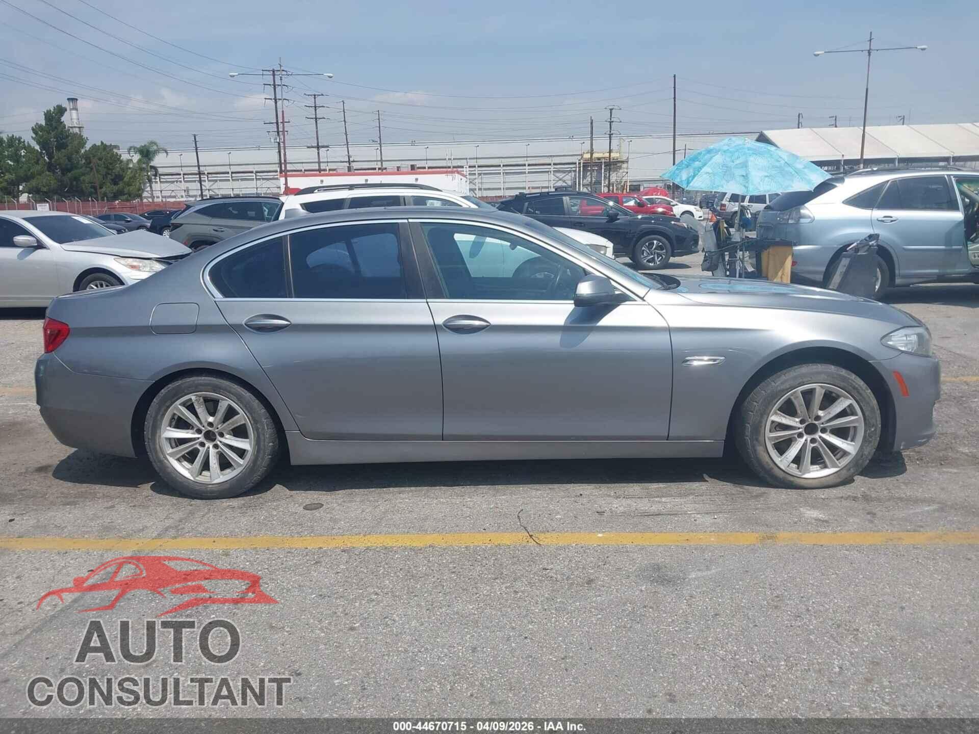 BMW 528I 2014 - WBA5A5C51ED506425
