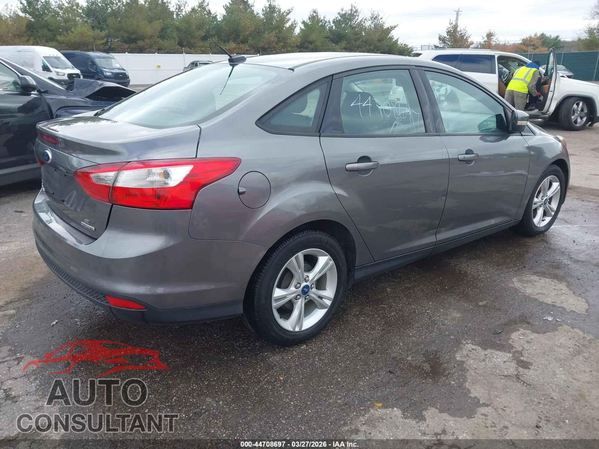FORD FOCUS 2013 - 1FADP3F28DL181995