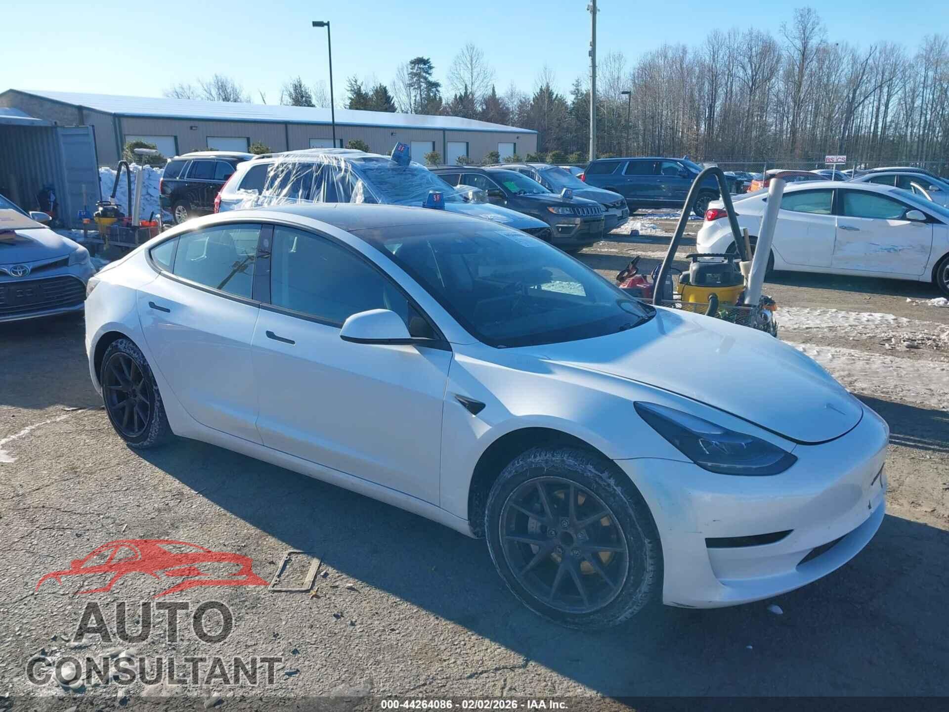 TESLA MODEL 3 2023 - 5YJ3E1EA5PF544446