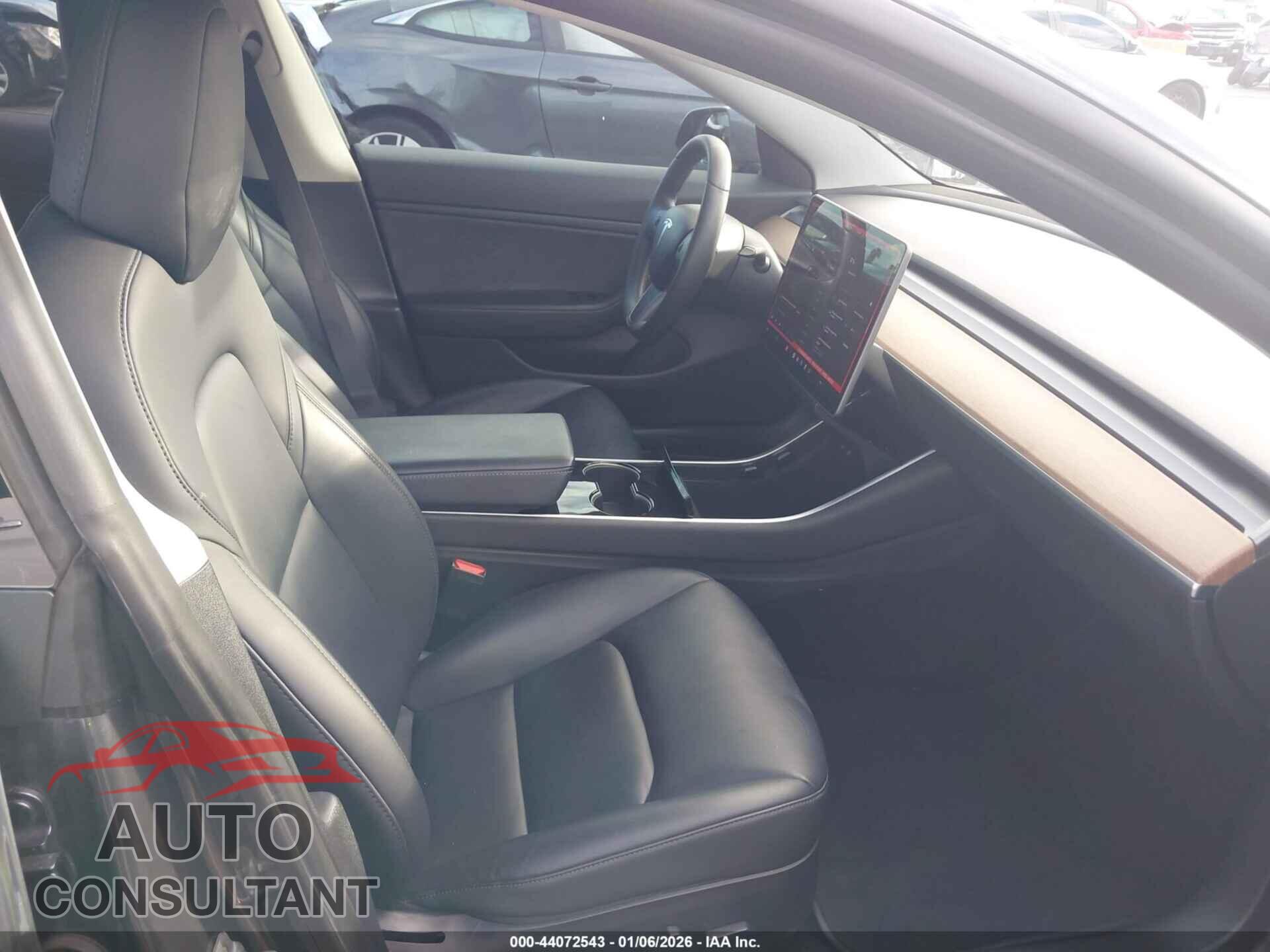 TESLA MODEL 3 2020 - 5YJ3E1EB9LF638073