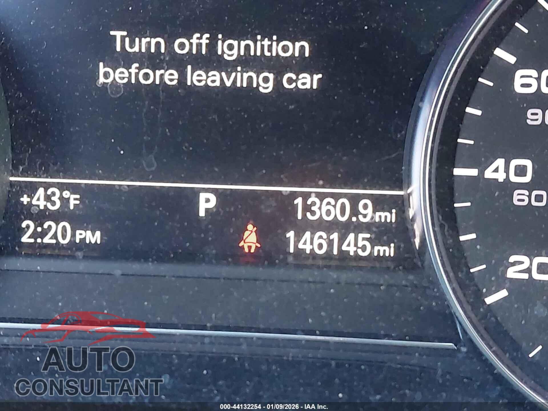 AUDI A8 L 2013 - WAURGAFD2DN013664