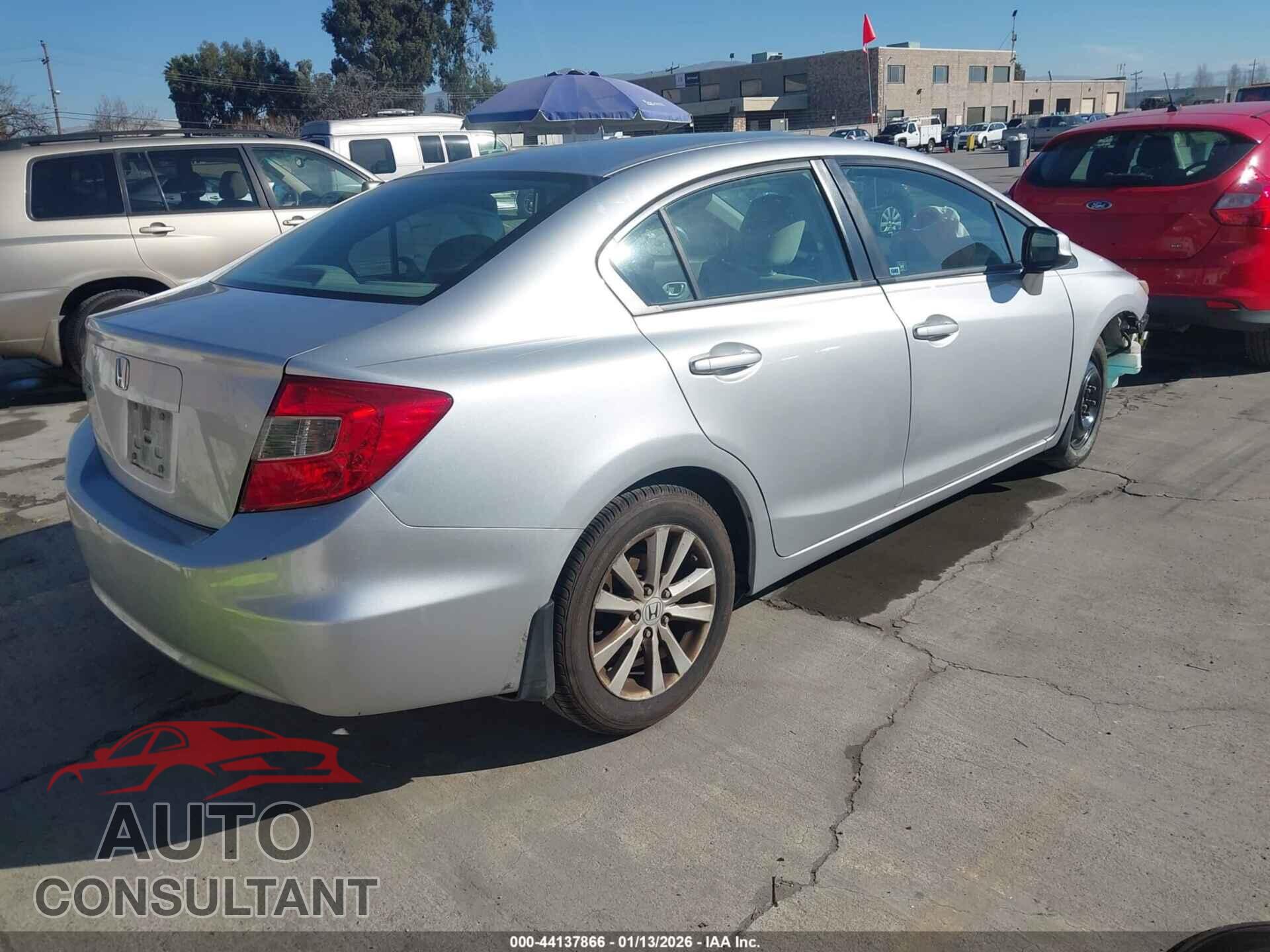 HONDA CIVIC 2012 - 19XFB2F80CE055685
