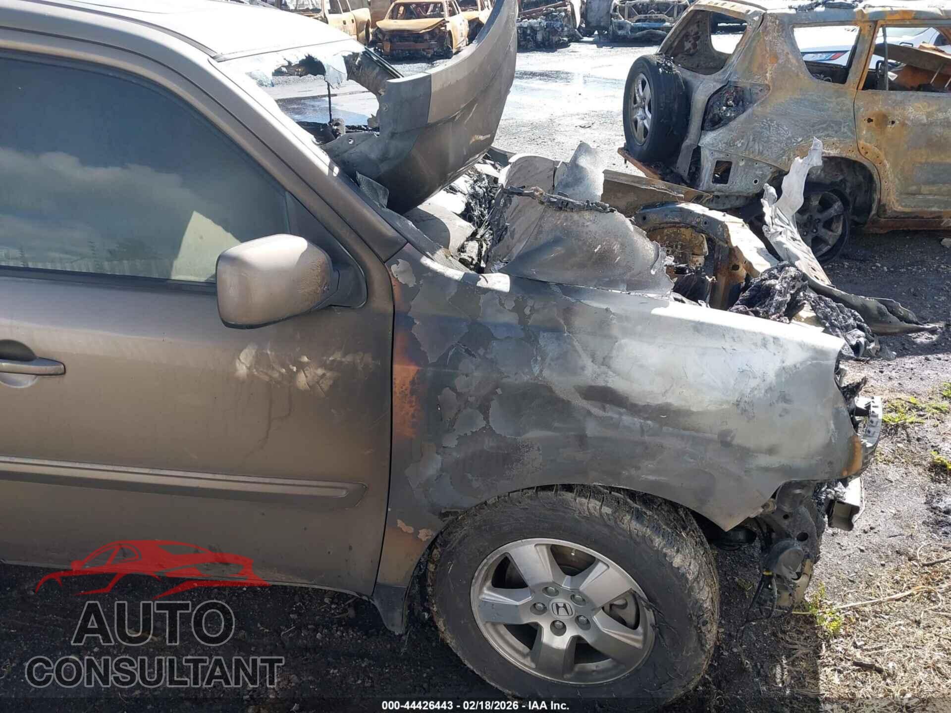 HONDA PILOT 2011 - 5FNYF3H58BB022027