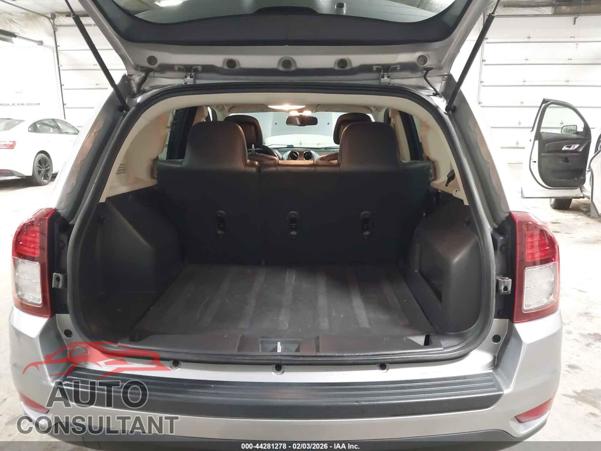 JEEP COMPASS 2017 - 1C4NJCEB2HD102726