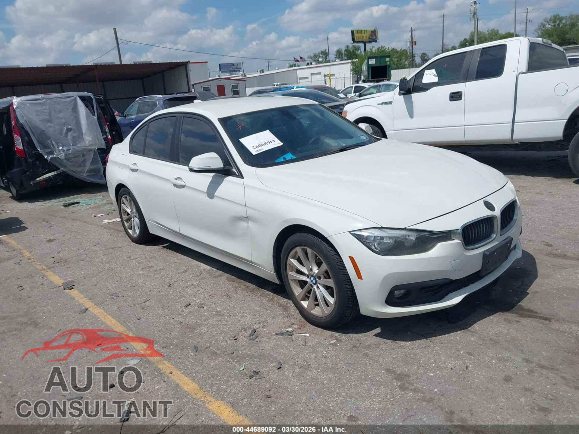 BMW 320I 2016 - WBA8E1G57GNU12132