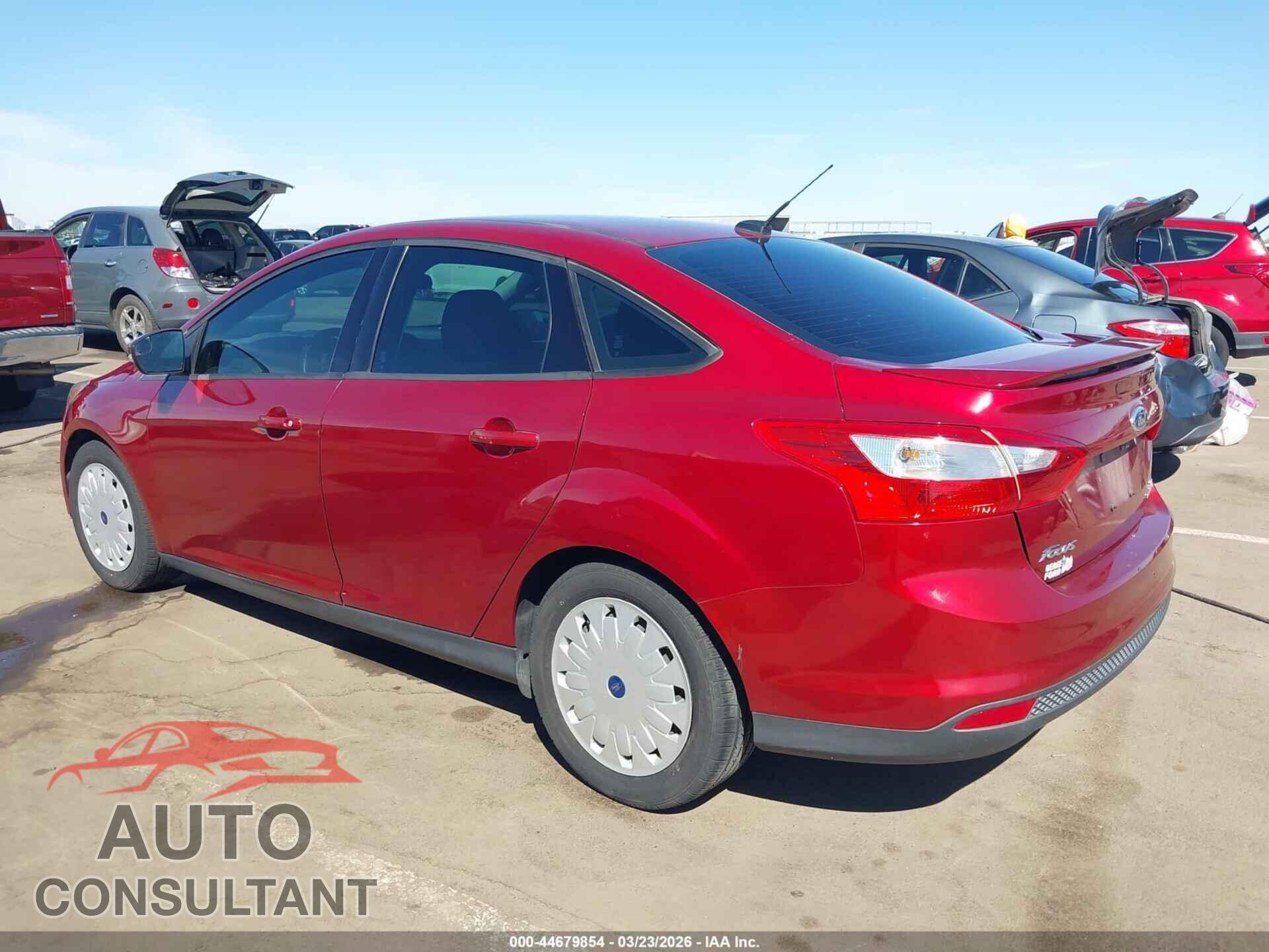 FORD FOCUS 2014 - 1FADP3F20EL144456