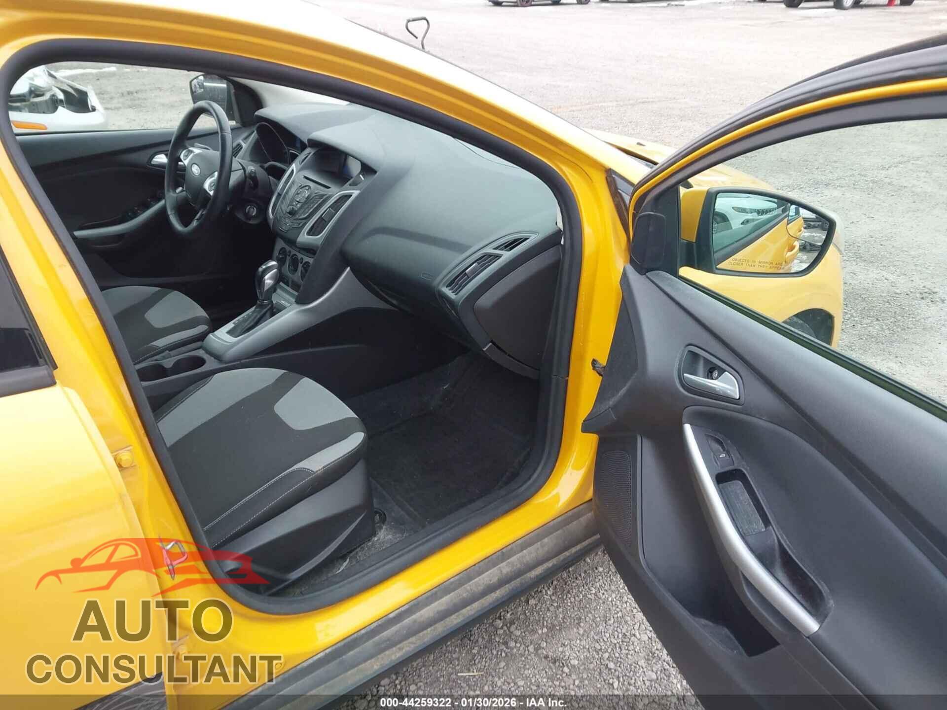 FORD FOCUS 2012 - 1FAHP3K2XCL215375