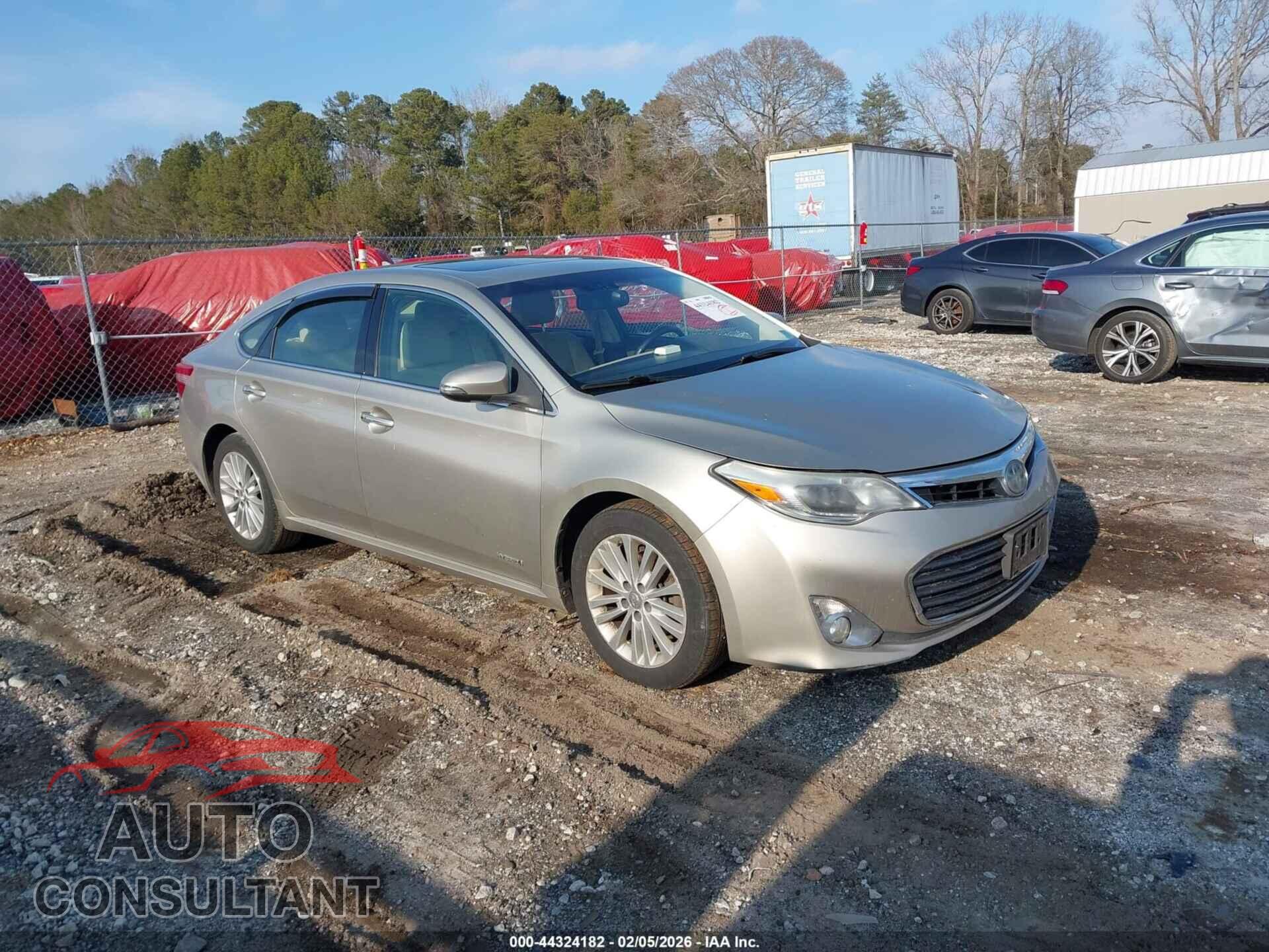 TOYOTA AVALON HYBRID 2013 - 4T1BD1EB3DU010139