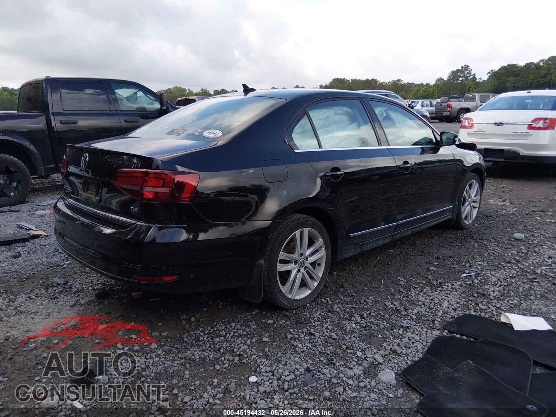 VOLKSWAGEN JETTA 2017 - 3VWL17AJ5HM350577