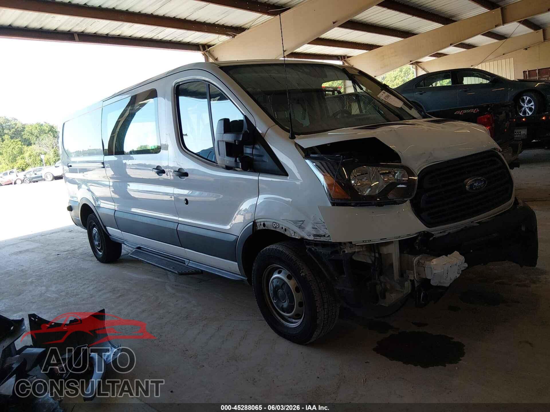 FORD TRANSIT-150 2016 - 1FTYE2YM8GKB00367